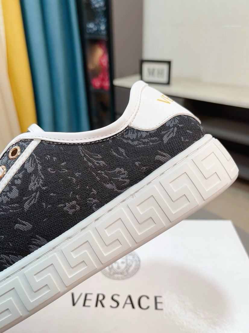 LuxluxHouse Best Quality Shoes Versace