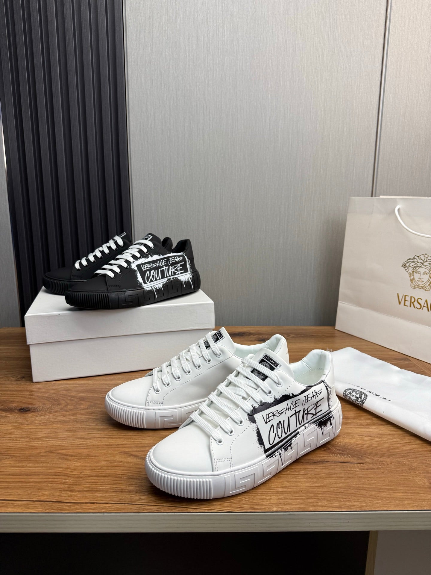LuxluxHouse Best Quality Shoes Versace