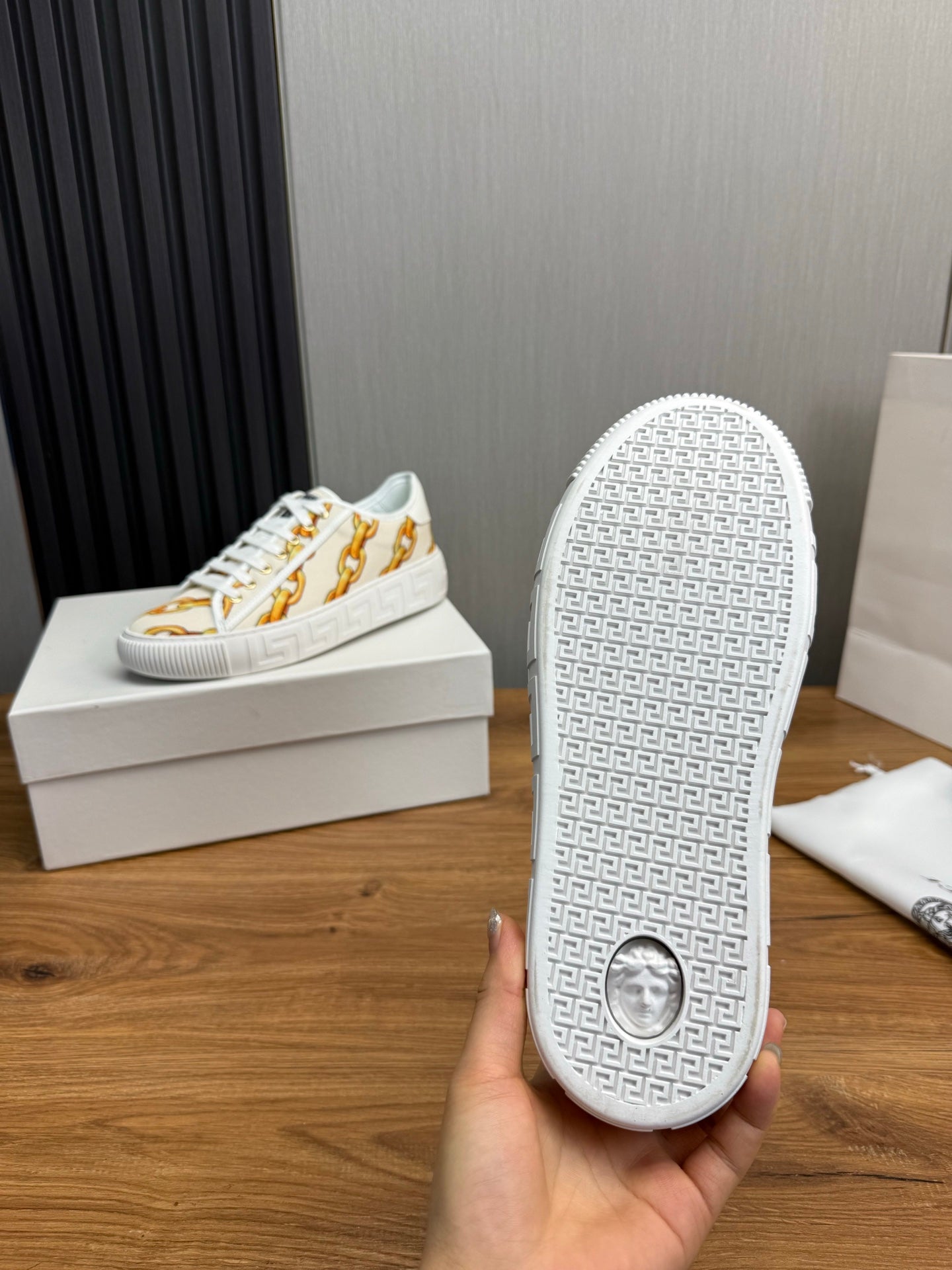 LuxluxHouse Best Quality Shoes Versace