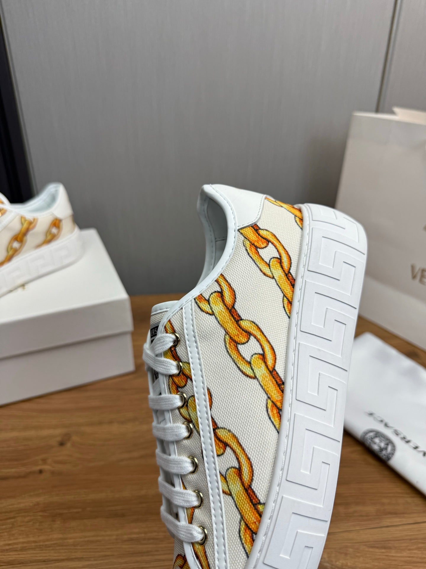 LuxluxHouse Best Quality Shoes Versace