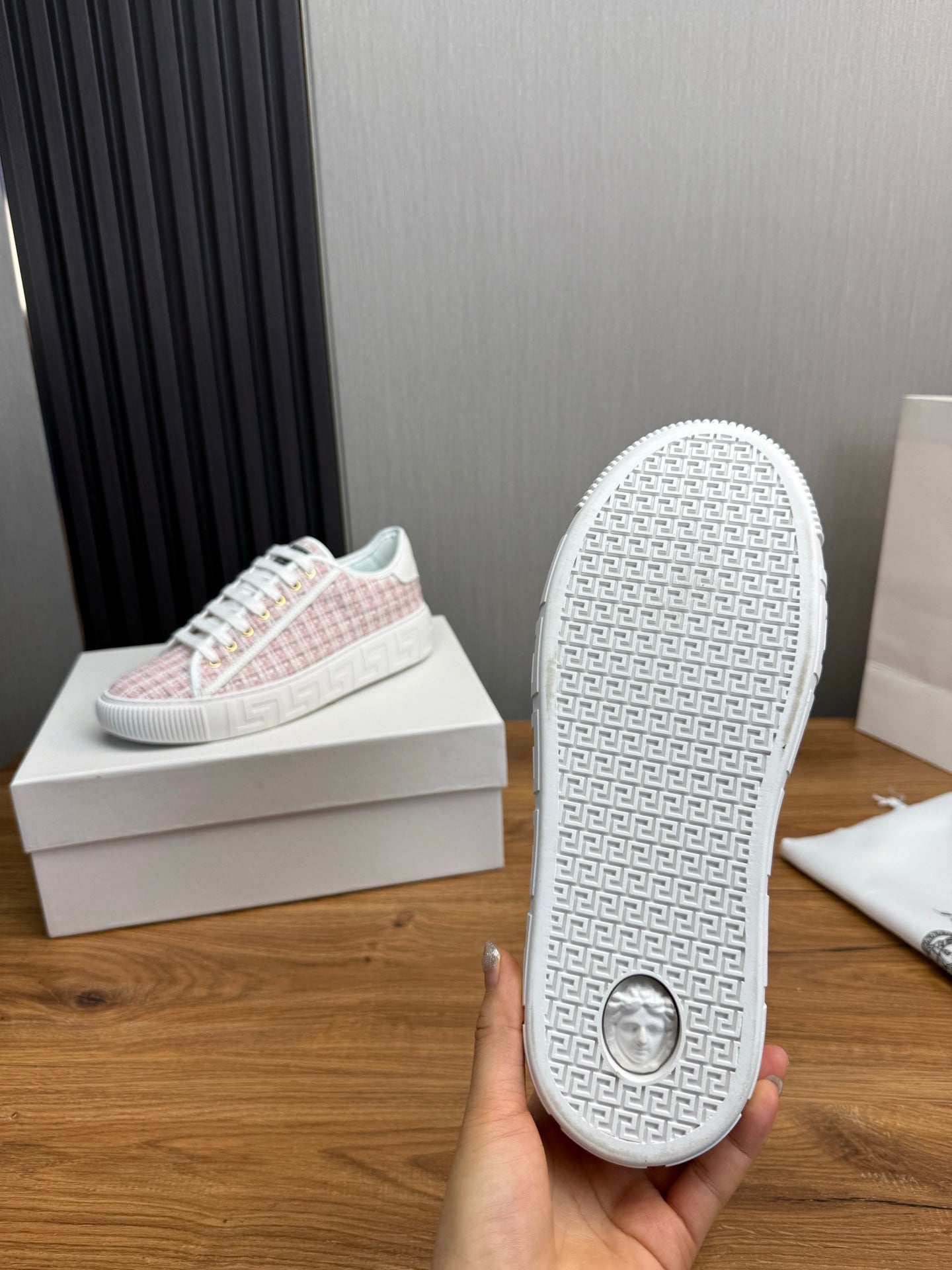 LuxluxHouse Best Quality Shoes Versace