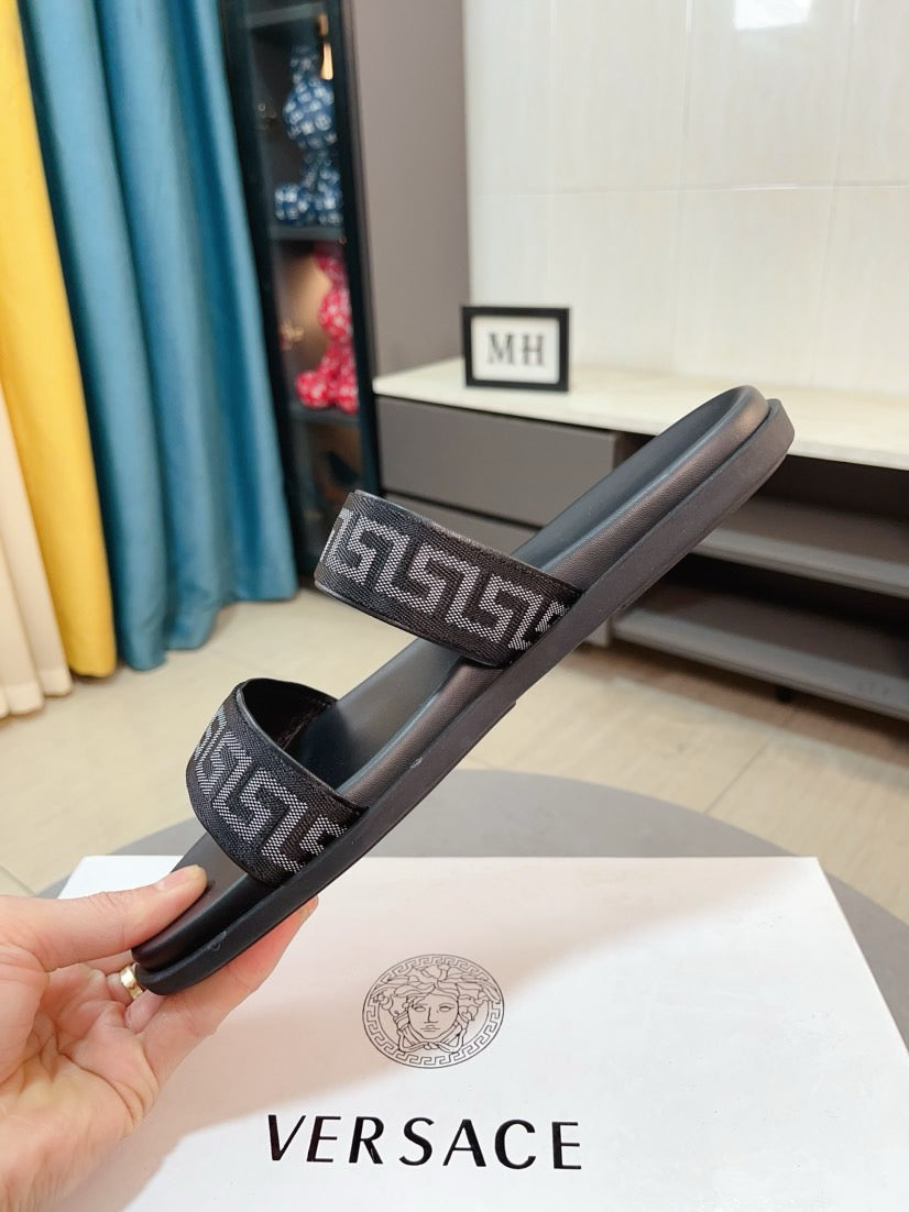 LuxluxHouse Best Quality Sandals Versace