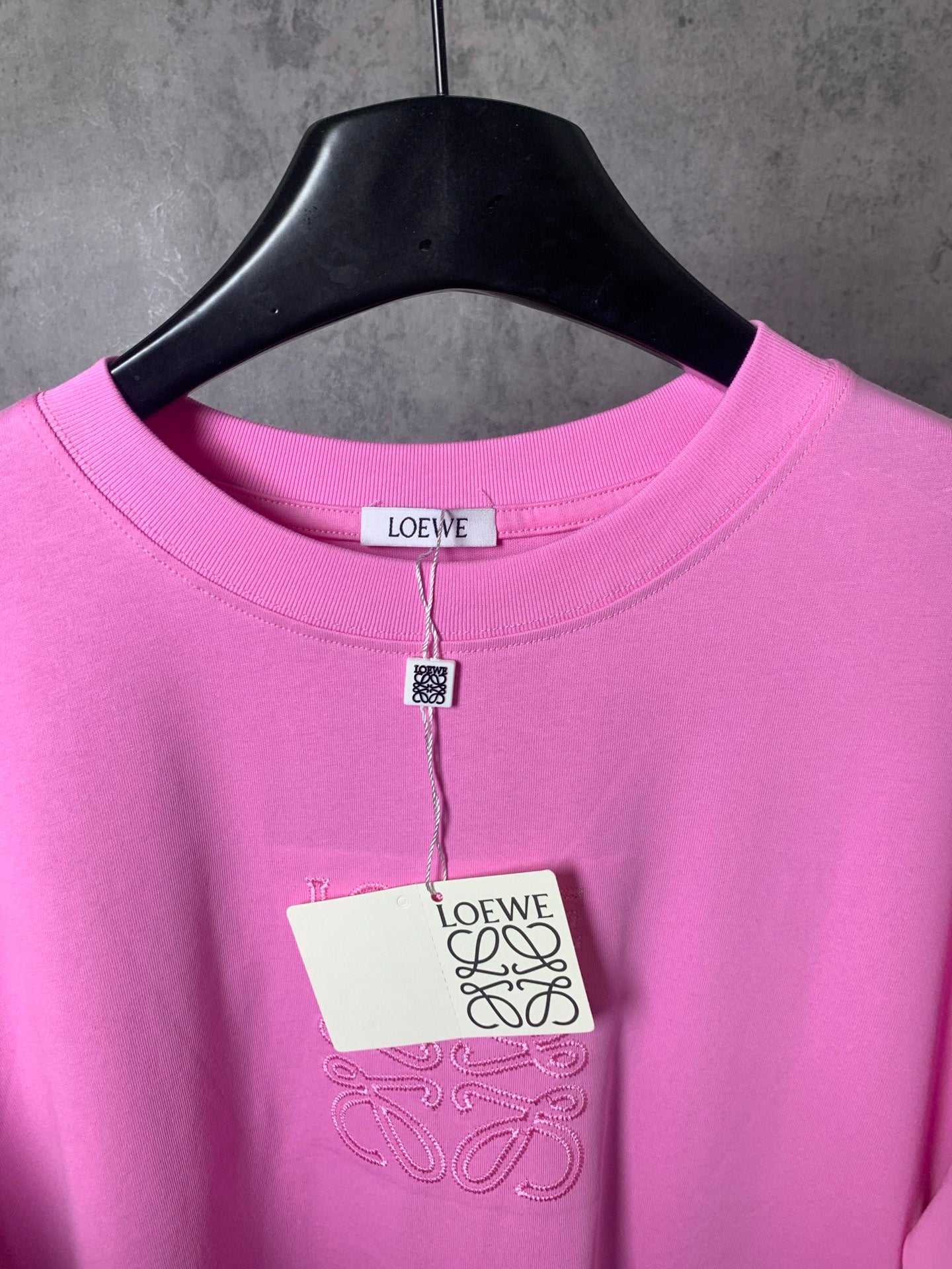 LuxluxHouse Best Quality Clothes T-shirt Loewe