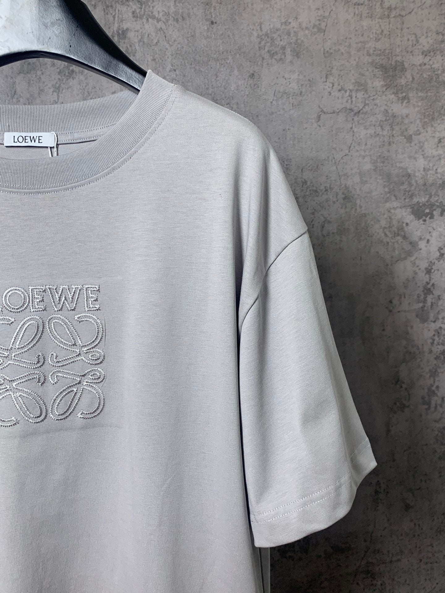 LuxluxHouse Best Quality Clothes T-shirt Loewe