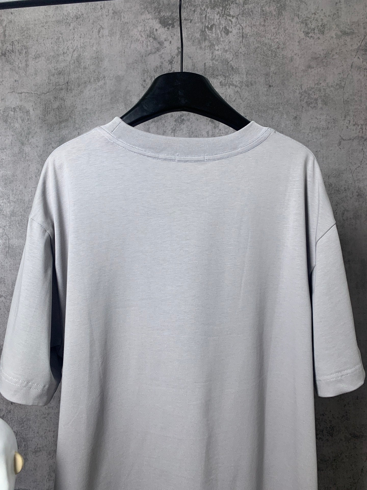 LuxluxHouse Best Quality Clothes T-shirt Loewe