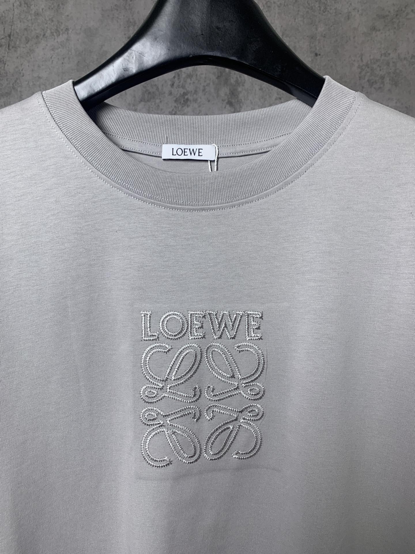 LuxluxHouse Best Quality Clothes T-shirt Loewe