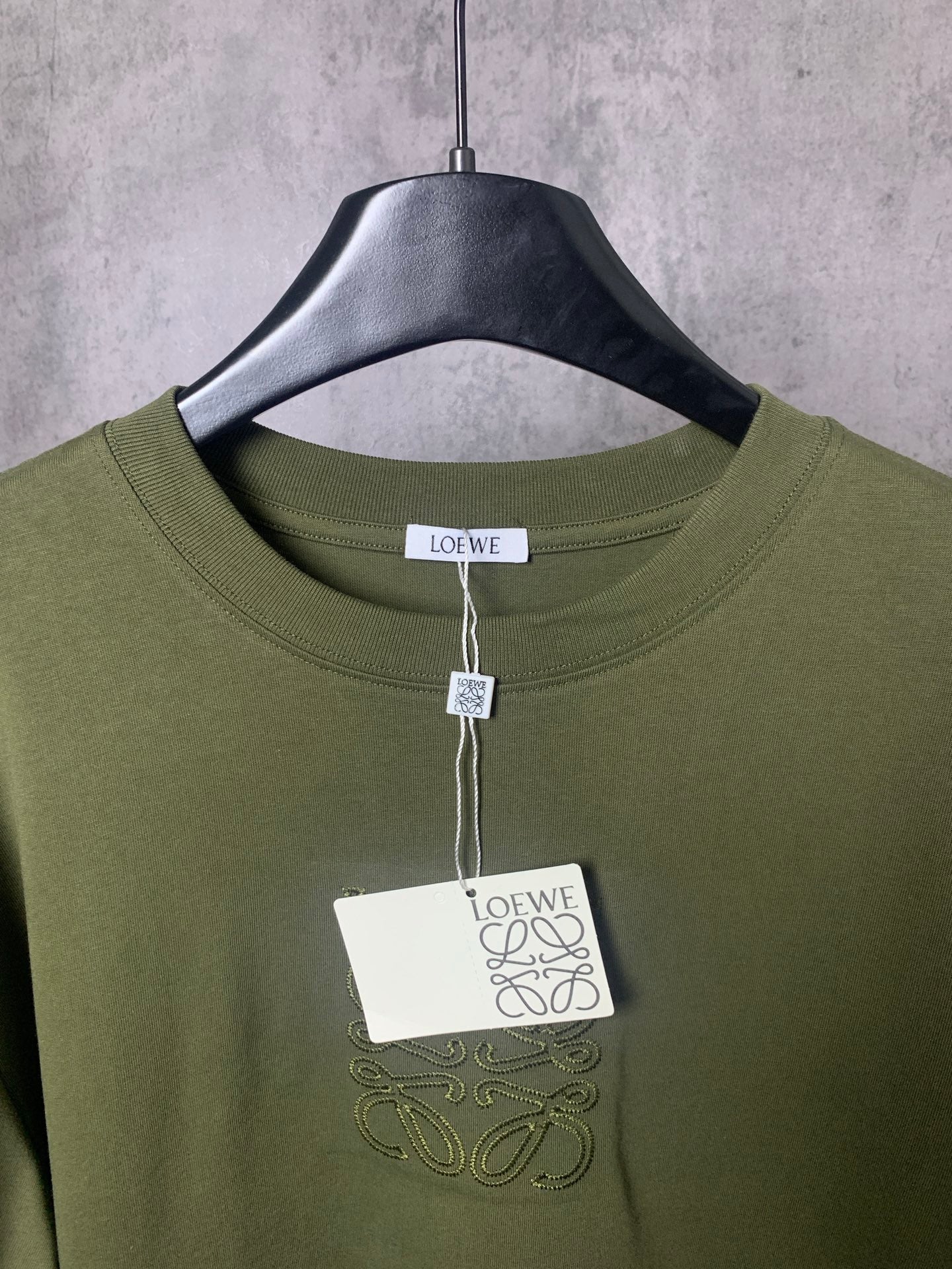 LuxluxHouse Best Quality Clothes T-shirt Loewe
