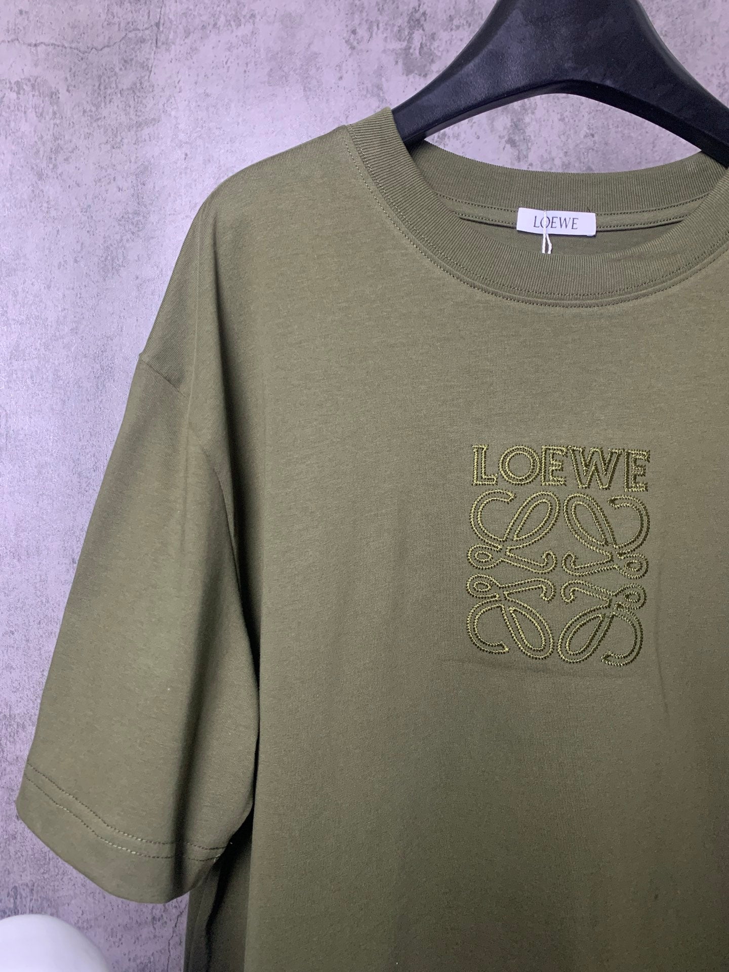 LuxluxHouse Best Quality Clothes T-shirt Loewe