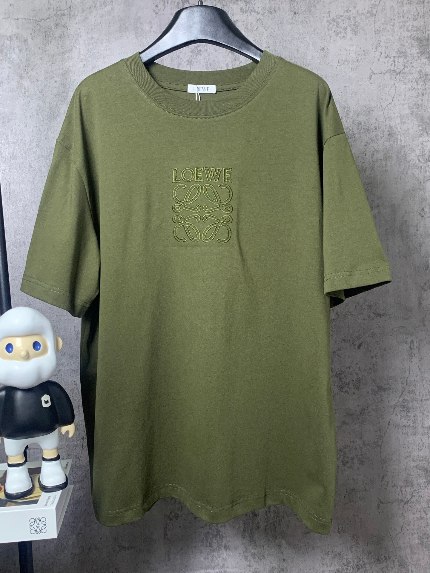 LuxluxHouse Best Quality Clothes T-shirt Loewe