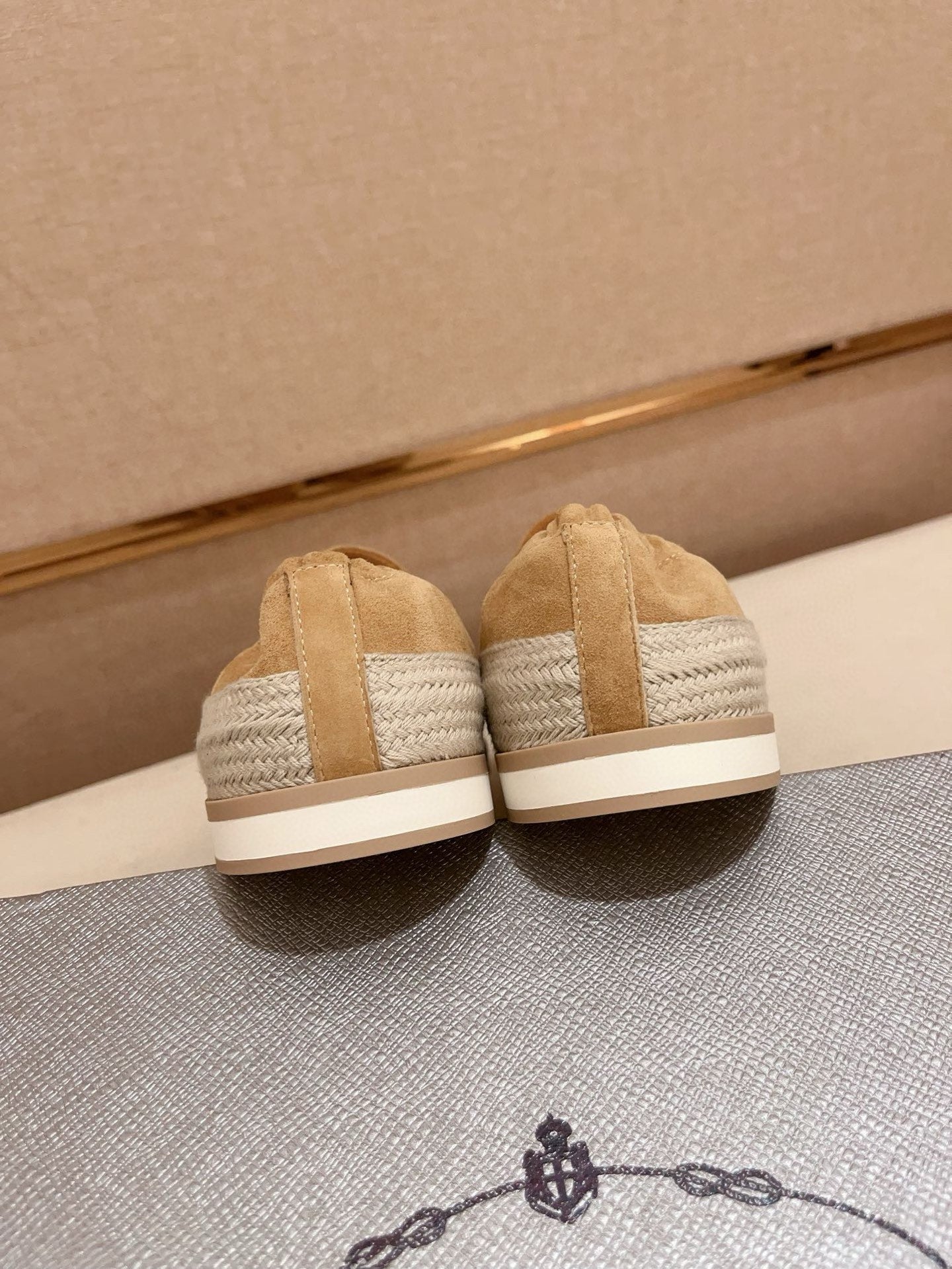 LuxluxHouse Best Quality Shoes Prada