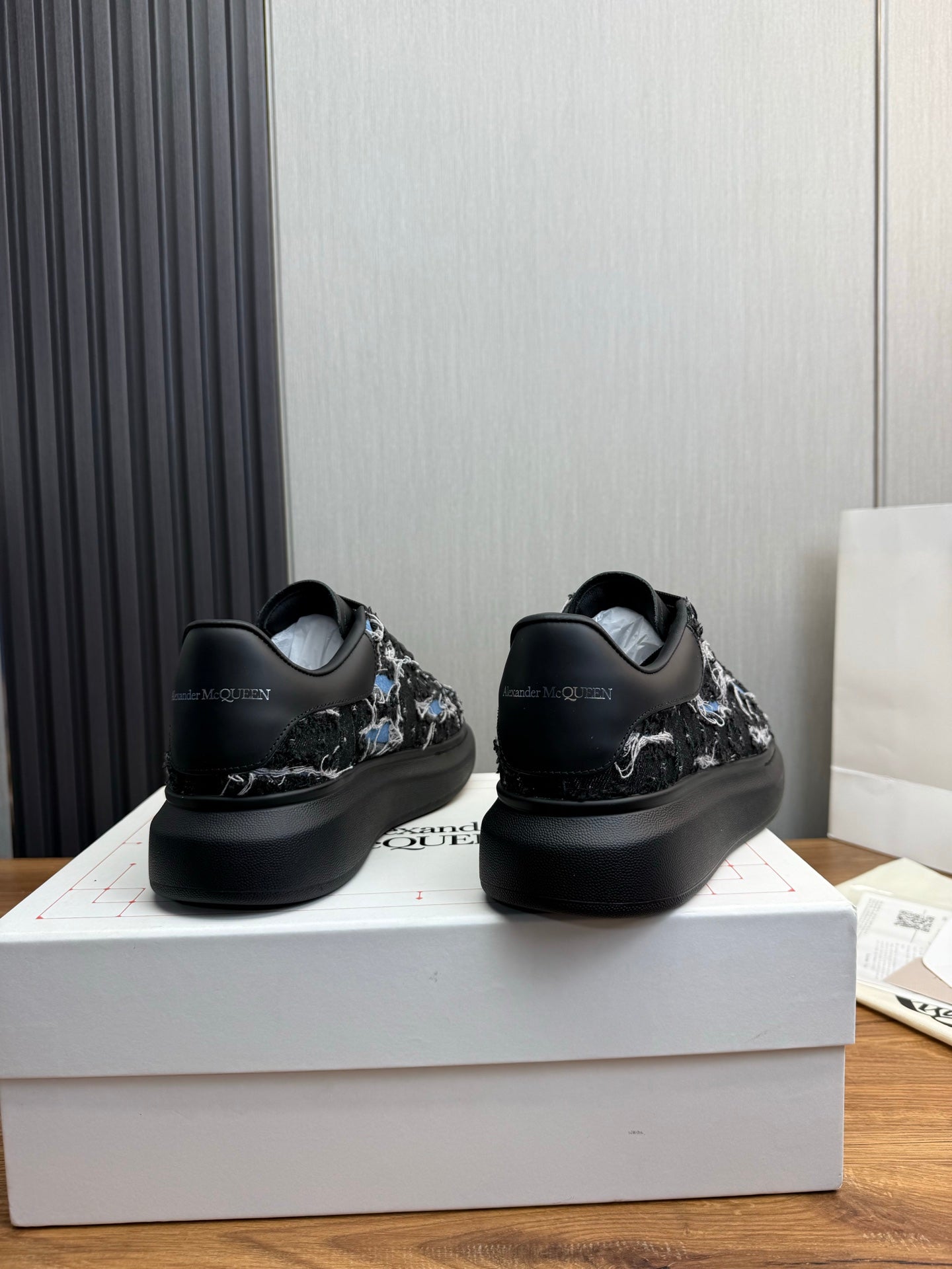 LuxluxHouse Best Quality Shoes Alexander McQueen