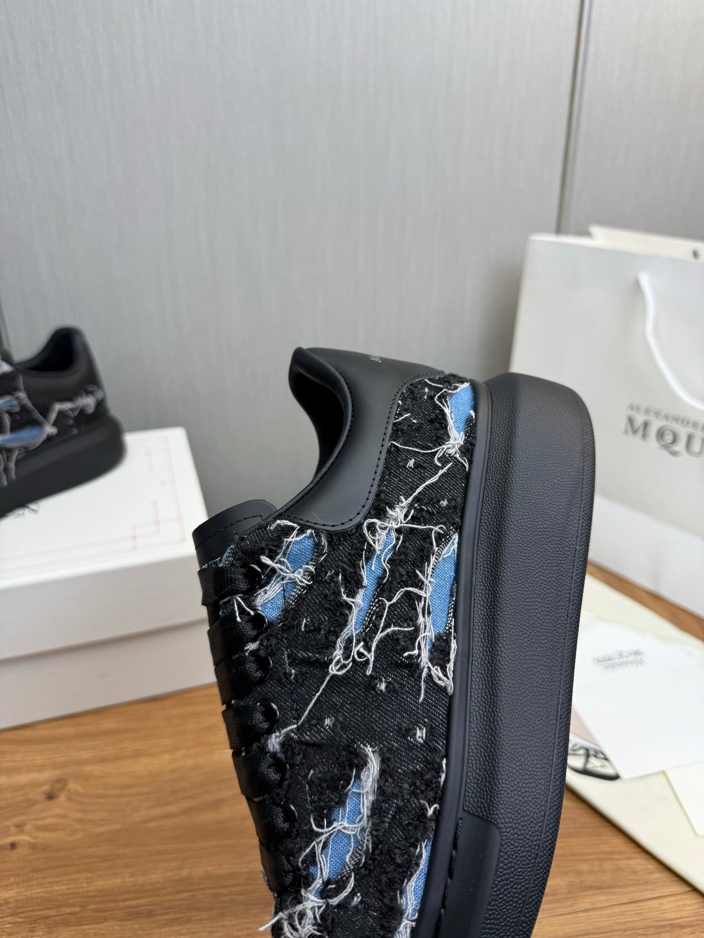 LuxluxHouse Best Quality Shoes Alexander McQueen