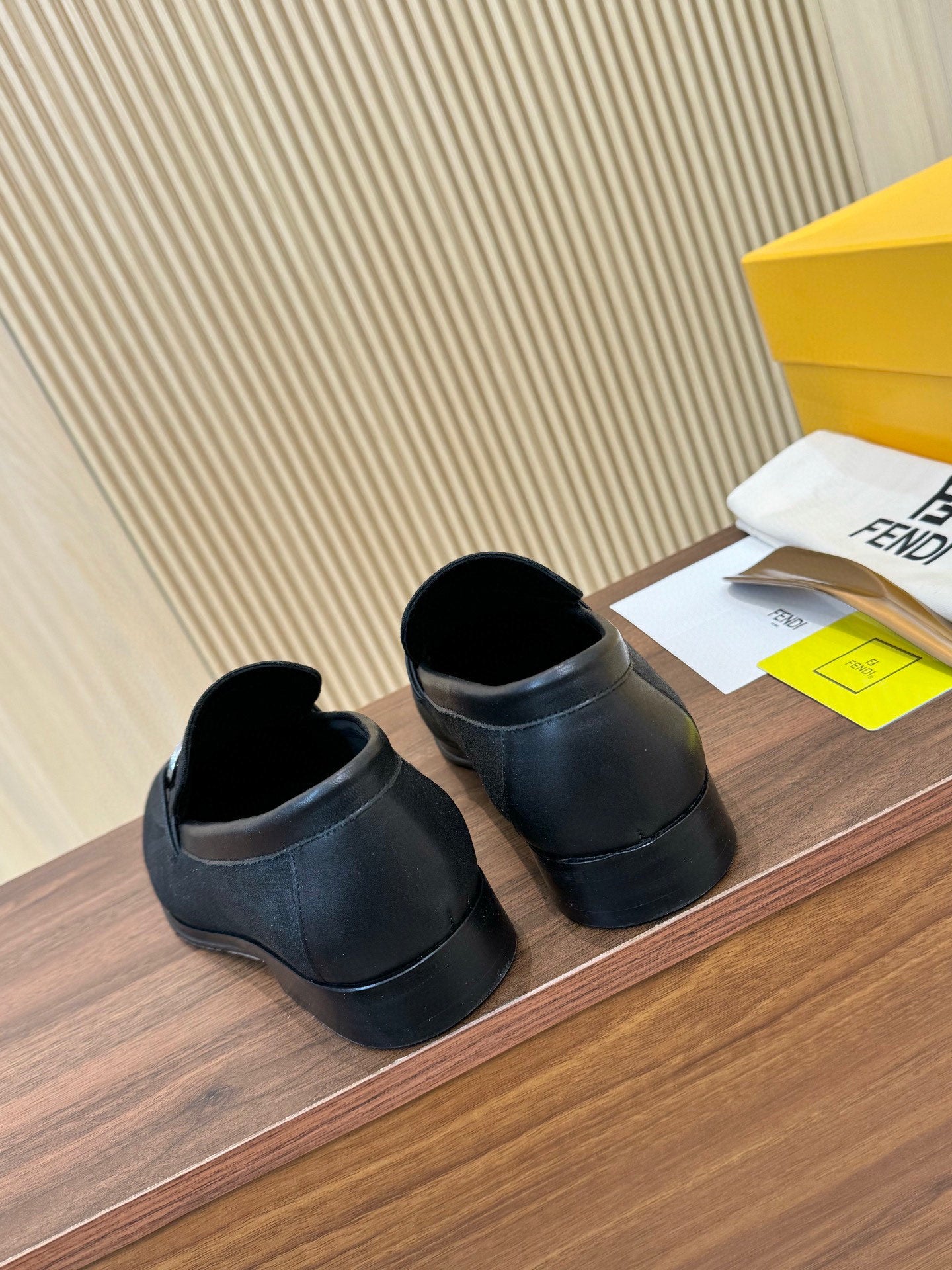 LuxluxHouse Best Quality Shoes Fendi