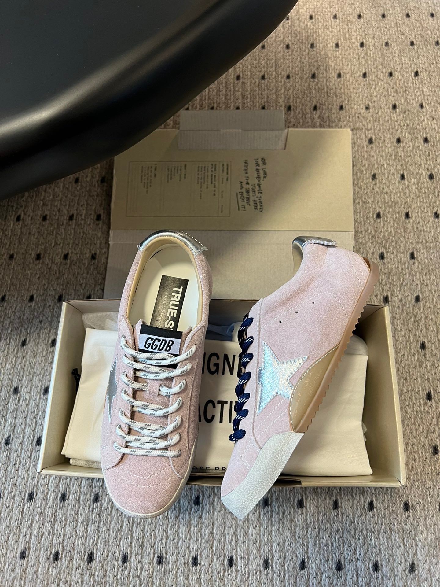 LuxluxHouse Best Quality Shoes Golden Goose
