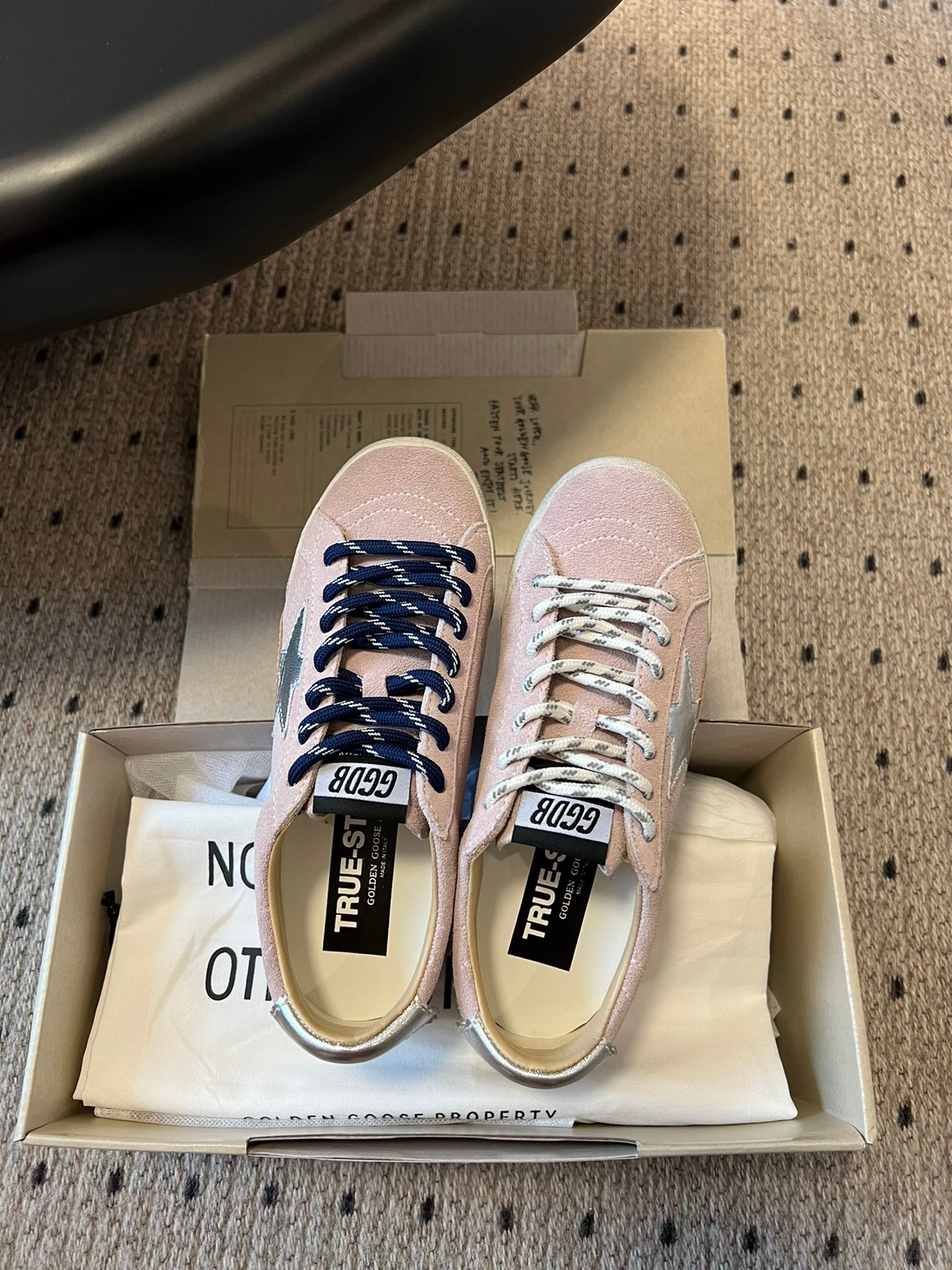 LuxluxHouse Best Quality Shoes Golden Goose