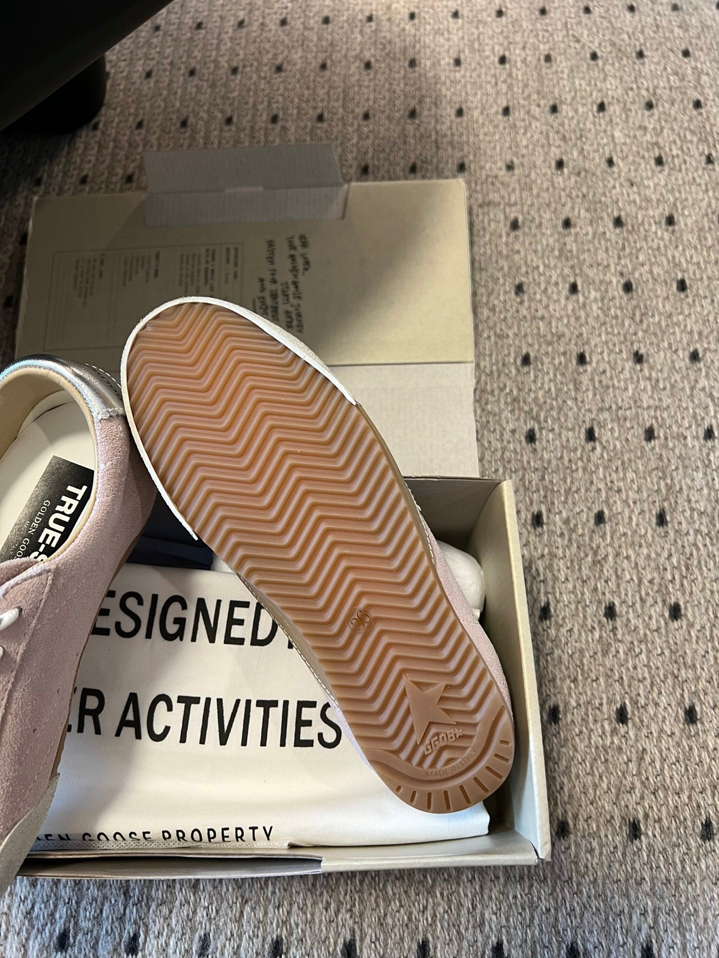 LuxluxHouse Best Quality Shoes Golden Goose