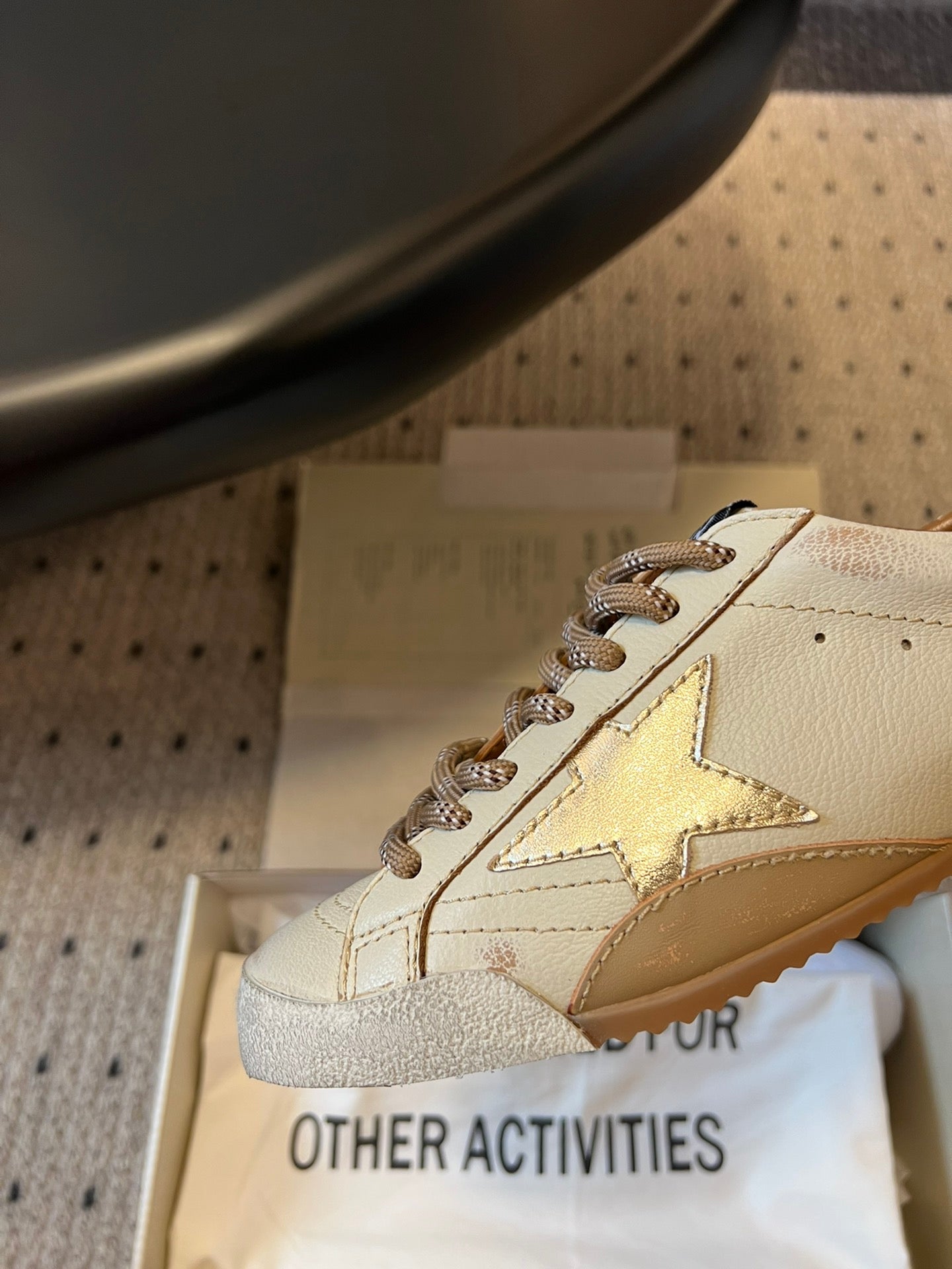 LuxluxHouse Best Quality Shoes Golden Goose