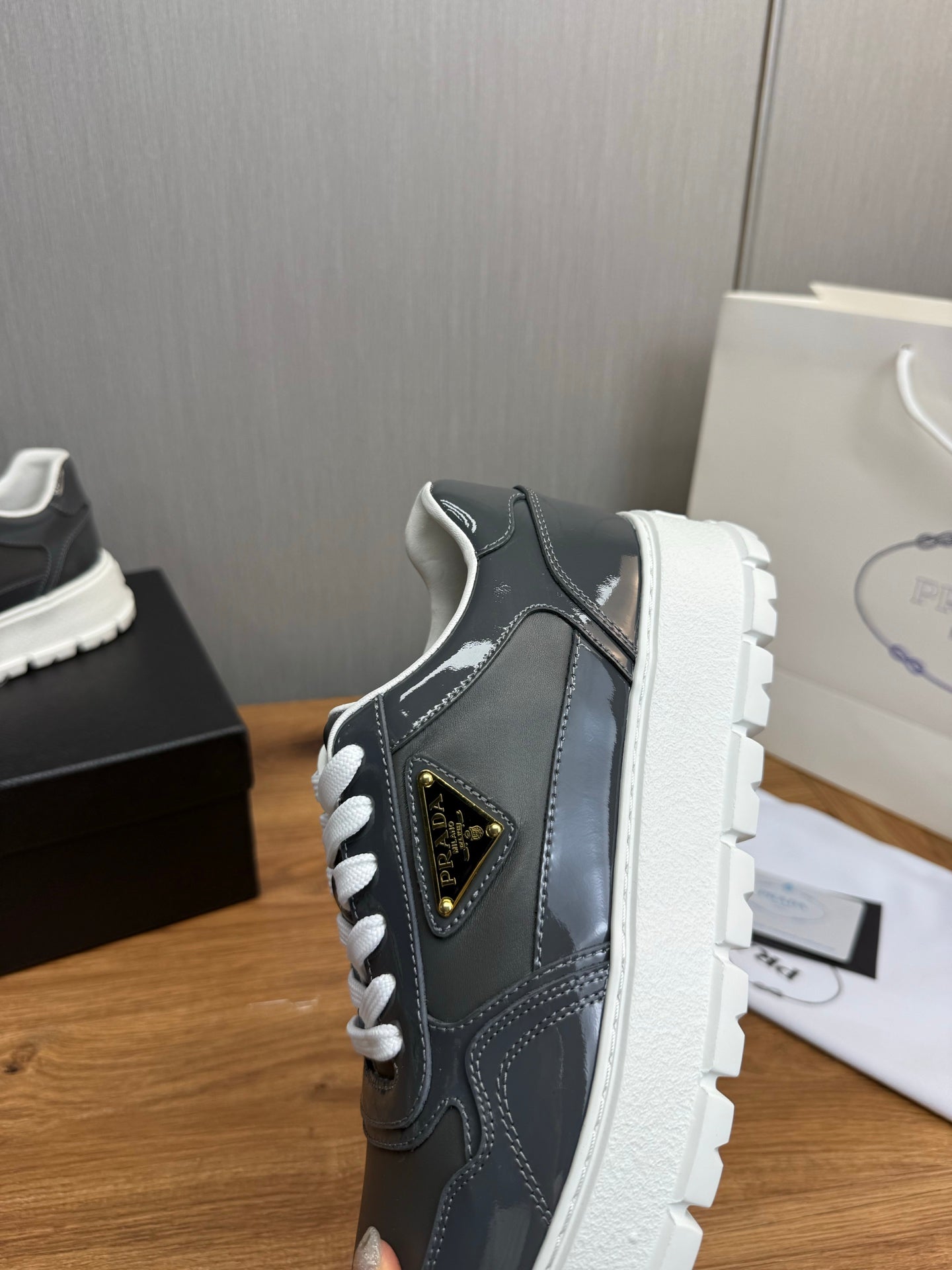 LuxluxHouse Best Quality Shoes Prada