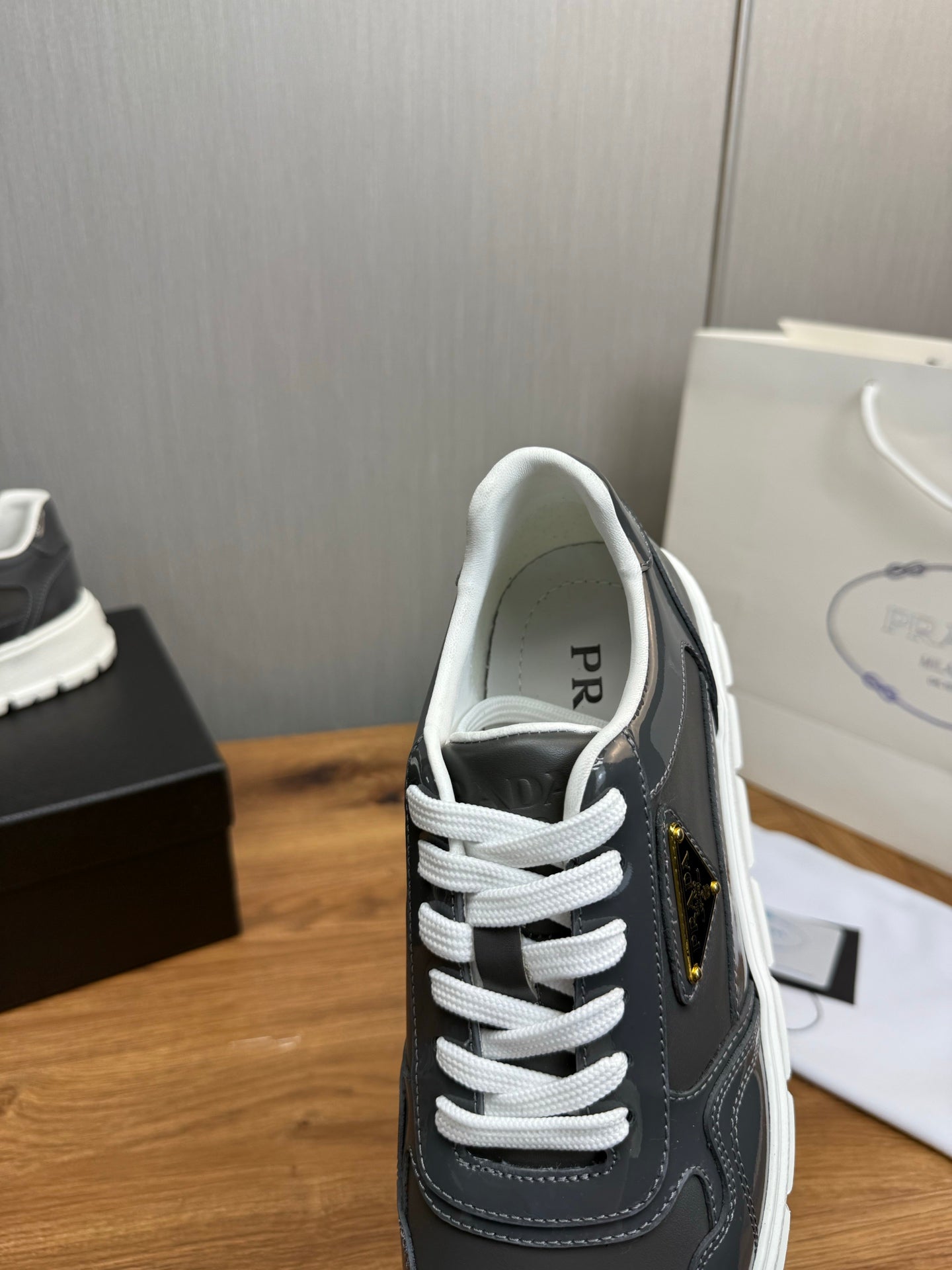 LuxluxHouse Best Quality Shoes Prada