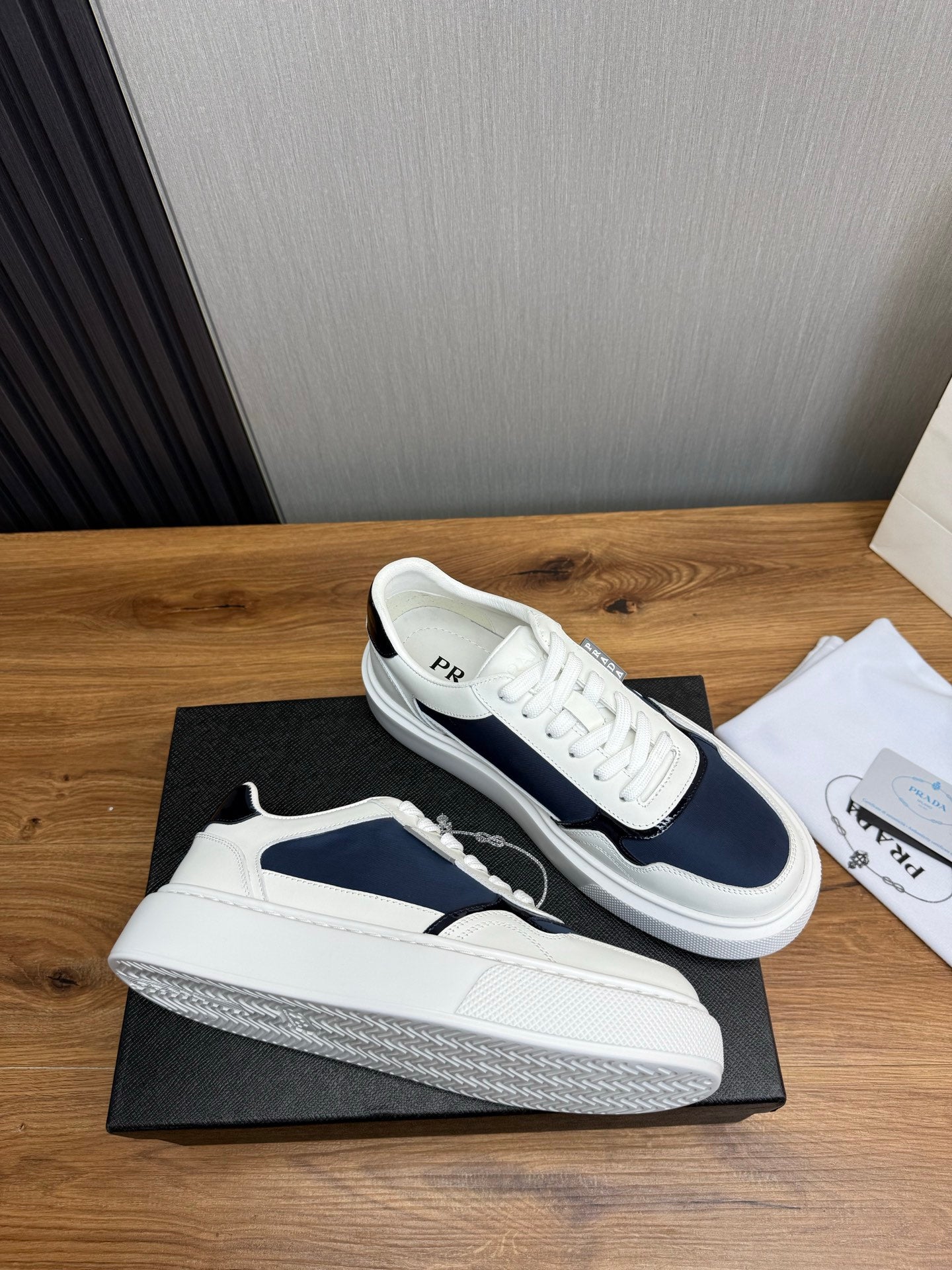 LuxluxHouse Best Quality Shoes Prada