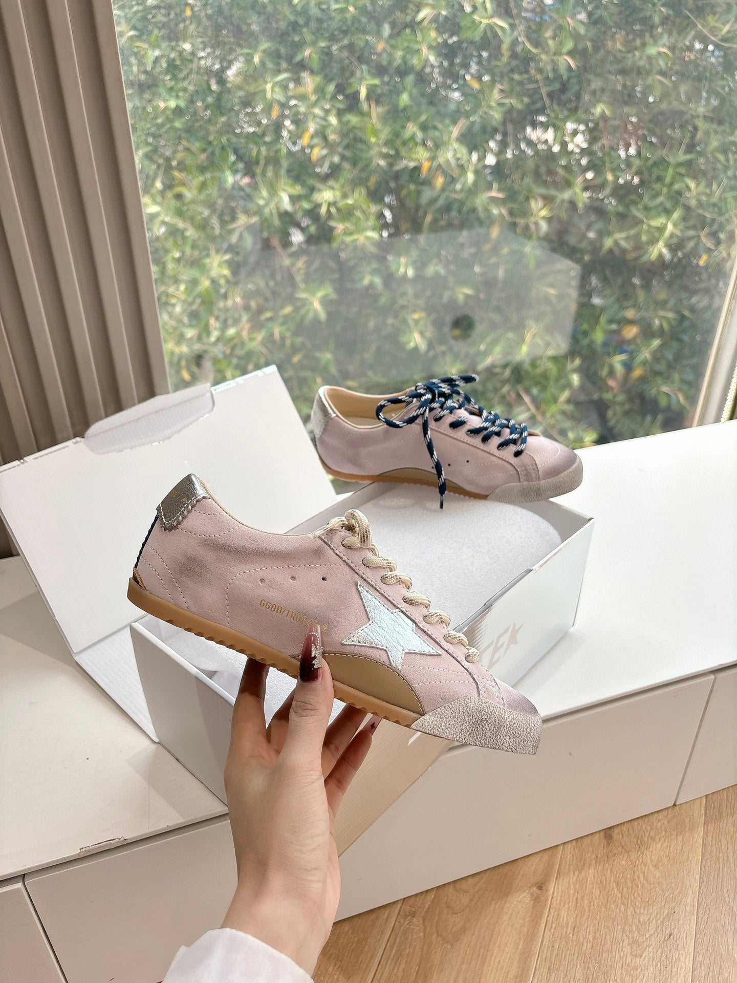 LuxluxHouse Best Quality Shoes Golden Goose