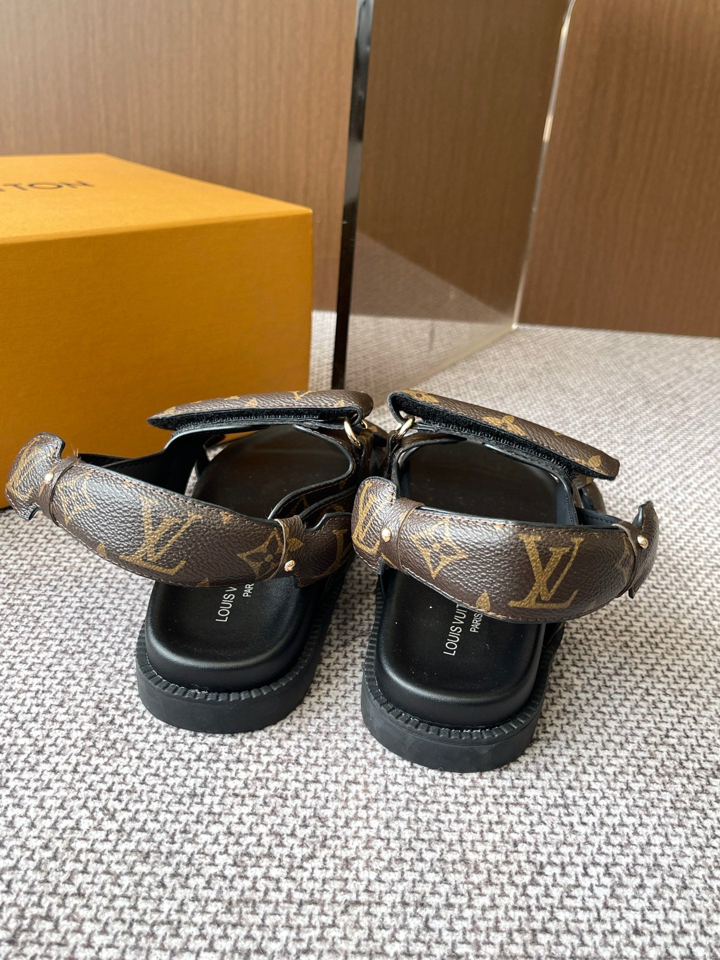 LuxluxHouse Best Quality Women Shoes Louis Vuitton