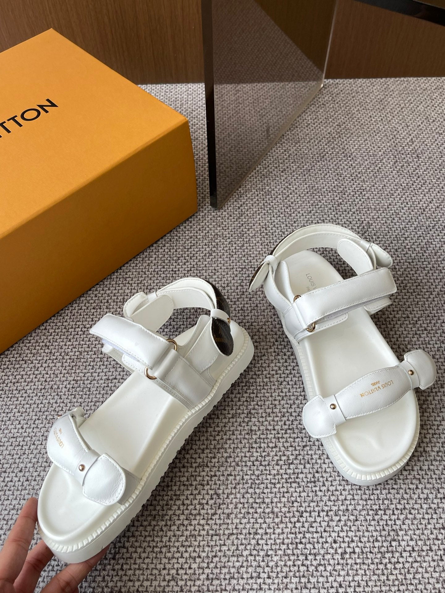 LuxluxHouse Best Quality Women Shoes Louis Vuitton