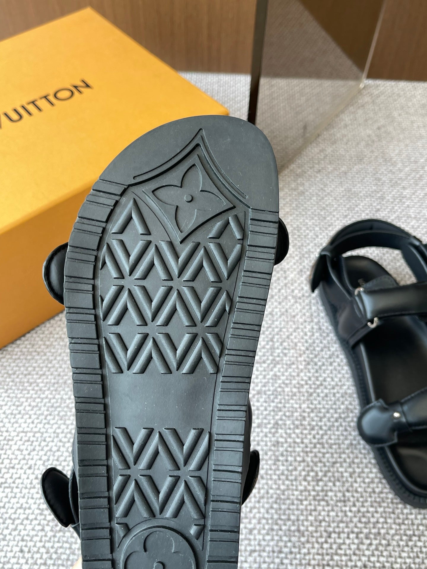 LuxluxHouse Best Quality Women Shoes Louis Vuitton