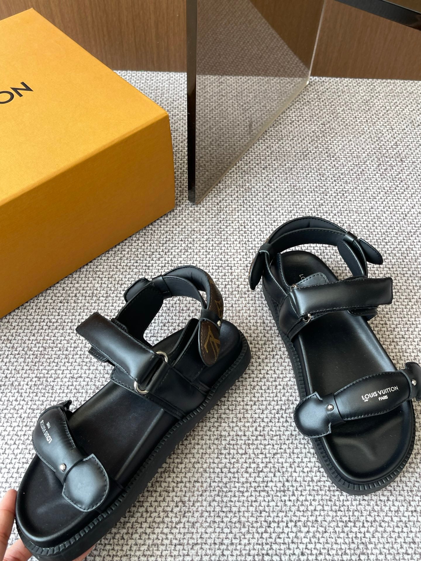 LuxluxHouse Best Quality Women Shoes Louis Vuitton