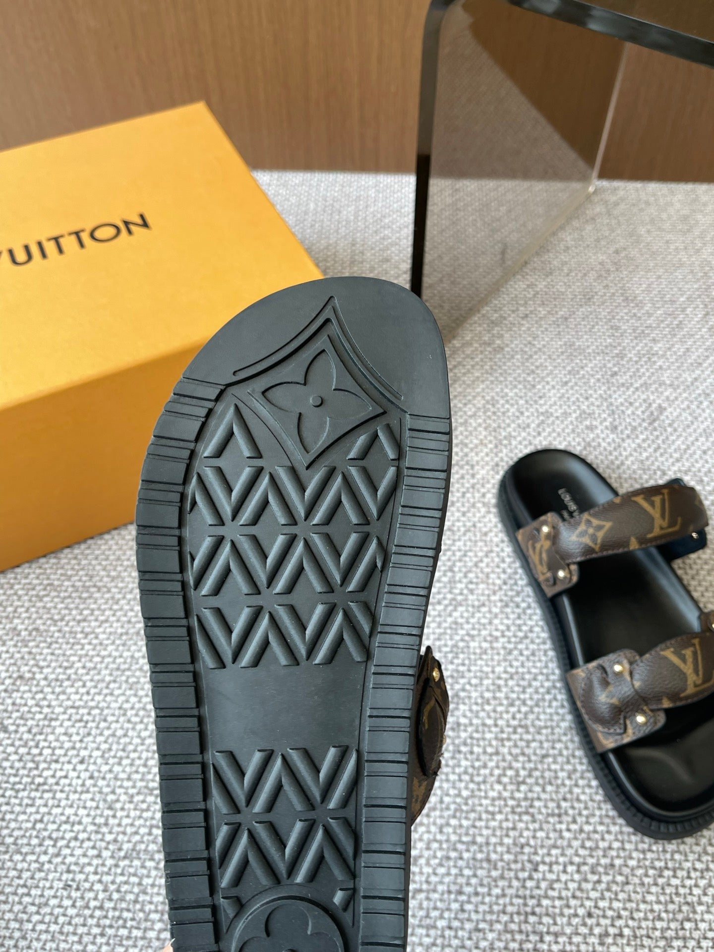 LuxluxHouse Best Quality Women Shoes Louis Vuitton