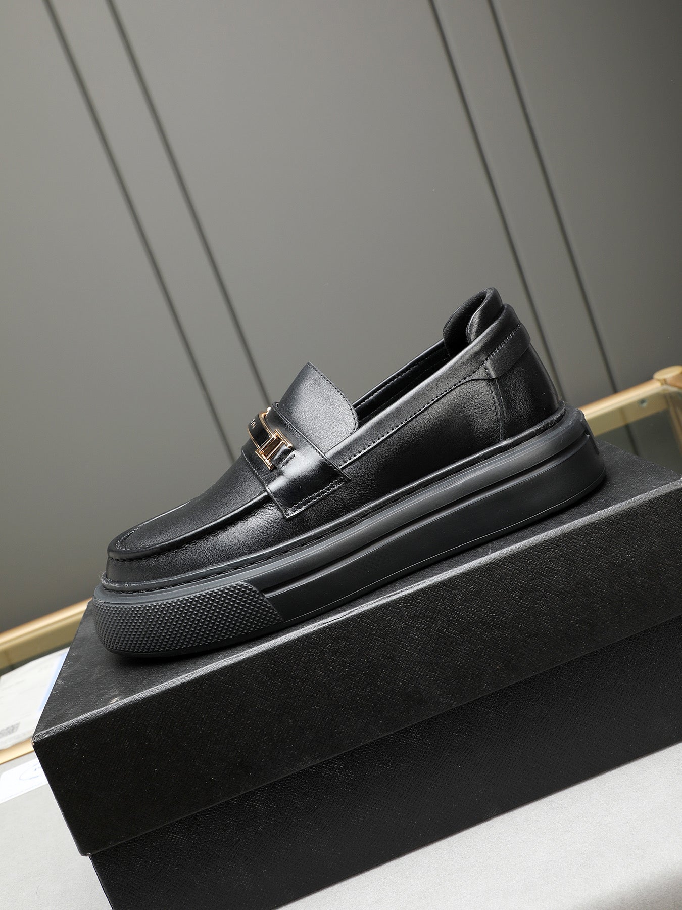 LuxluxHouse Best Quality Shoes Prada