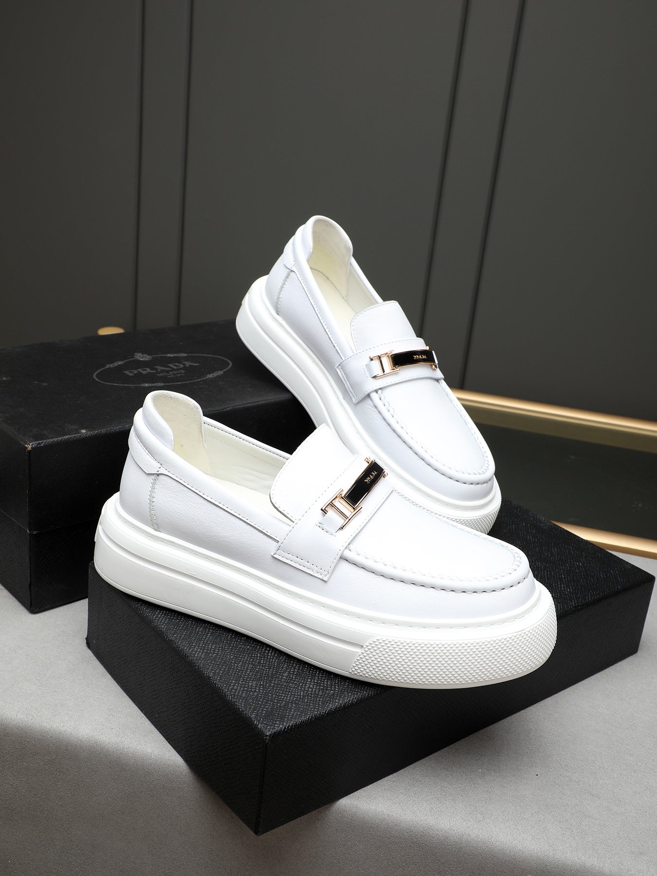 LuxluxHouse Best Quality Shoes Prada