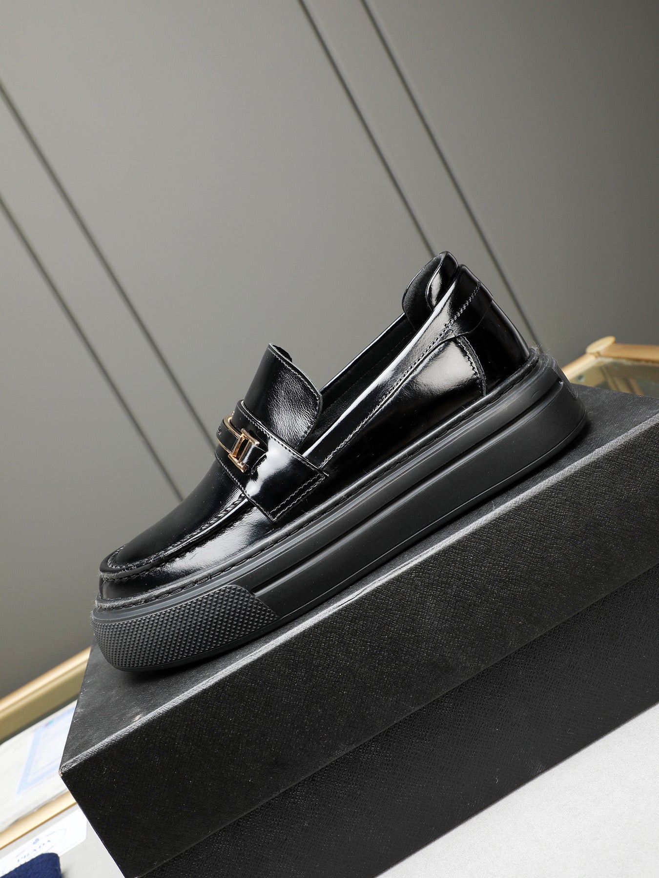 LuxluxHouse Best Quality Shoes Prada