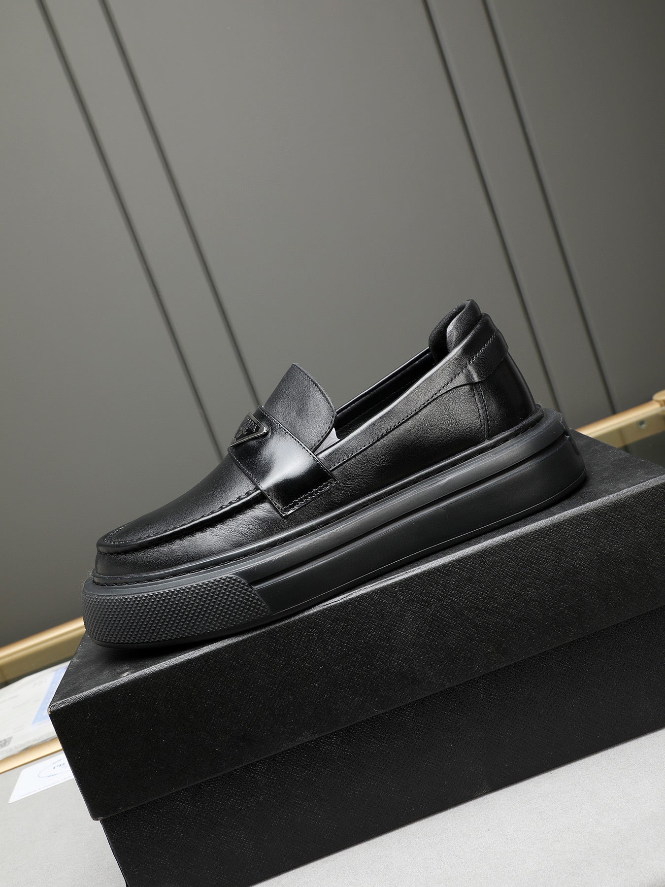 LuxluxHouse Best Quality Shoes Prada