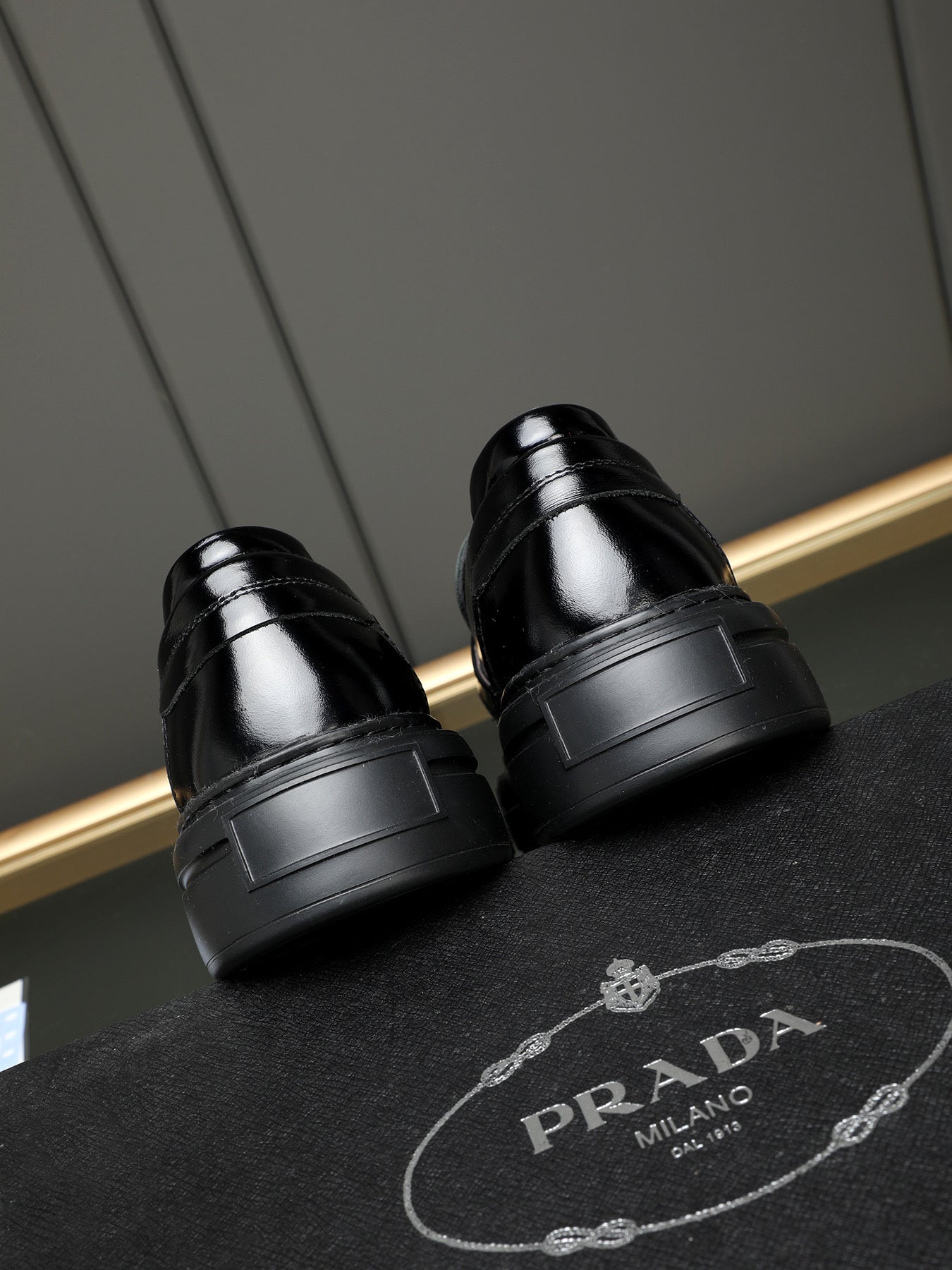 LuxluxHouse Best Quality Shoes Prada