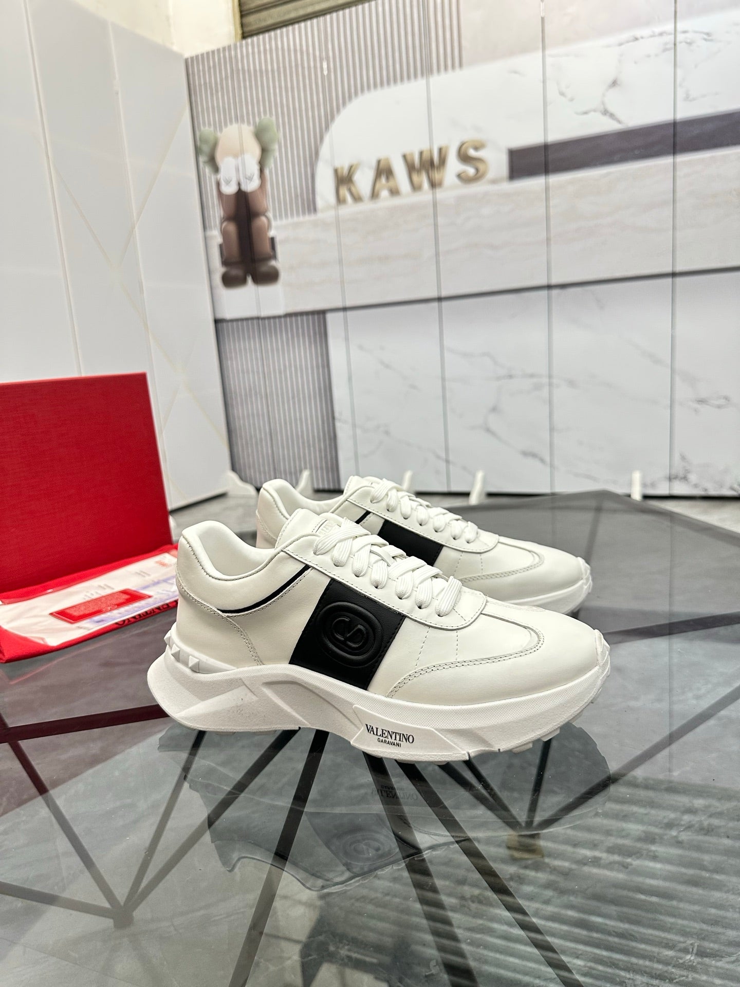 LuxluxHouse Best Quality Shoes Valentino