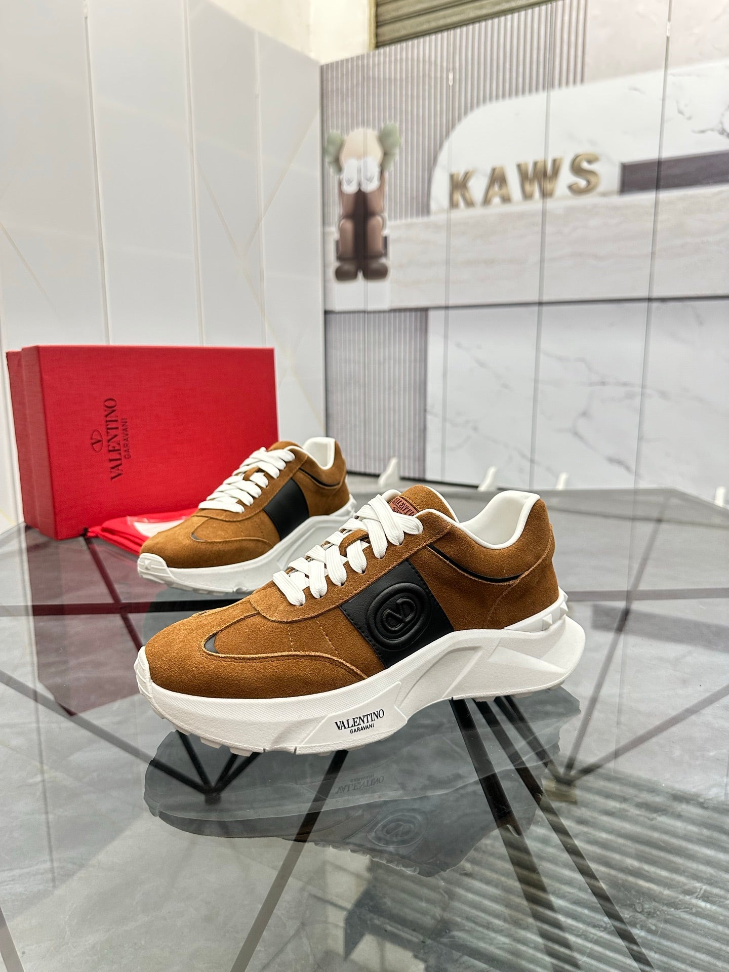 LuxluxHouse Best Quality Shoes Valentino