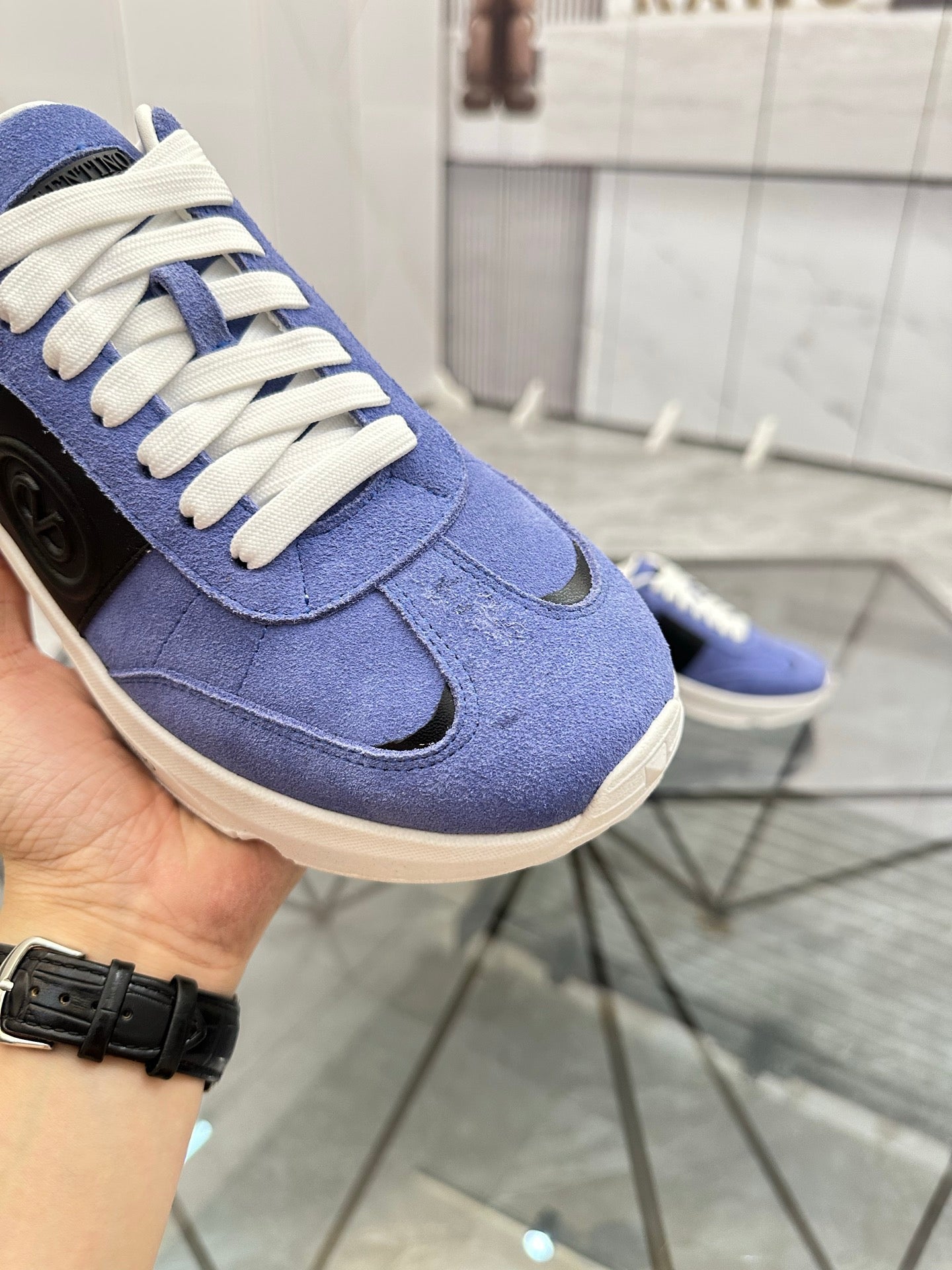 LuxluxHouse Best Quality Shoes Valentino