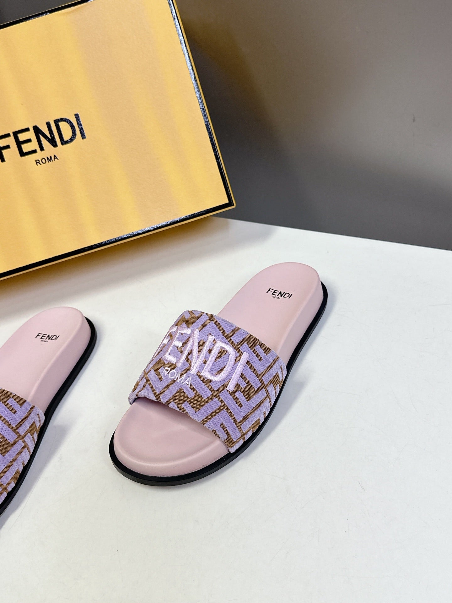 LuxluxHouse Best Quality Fendi Women Shoes