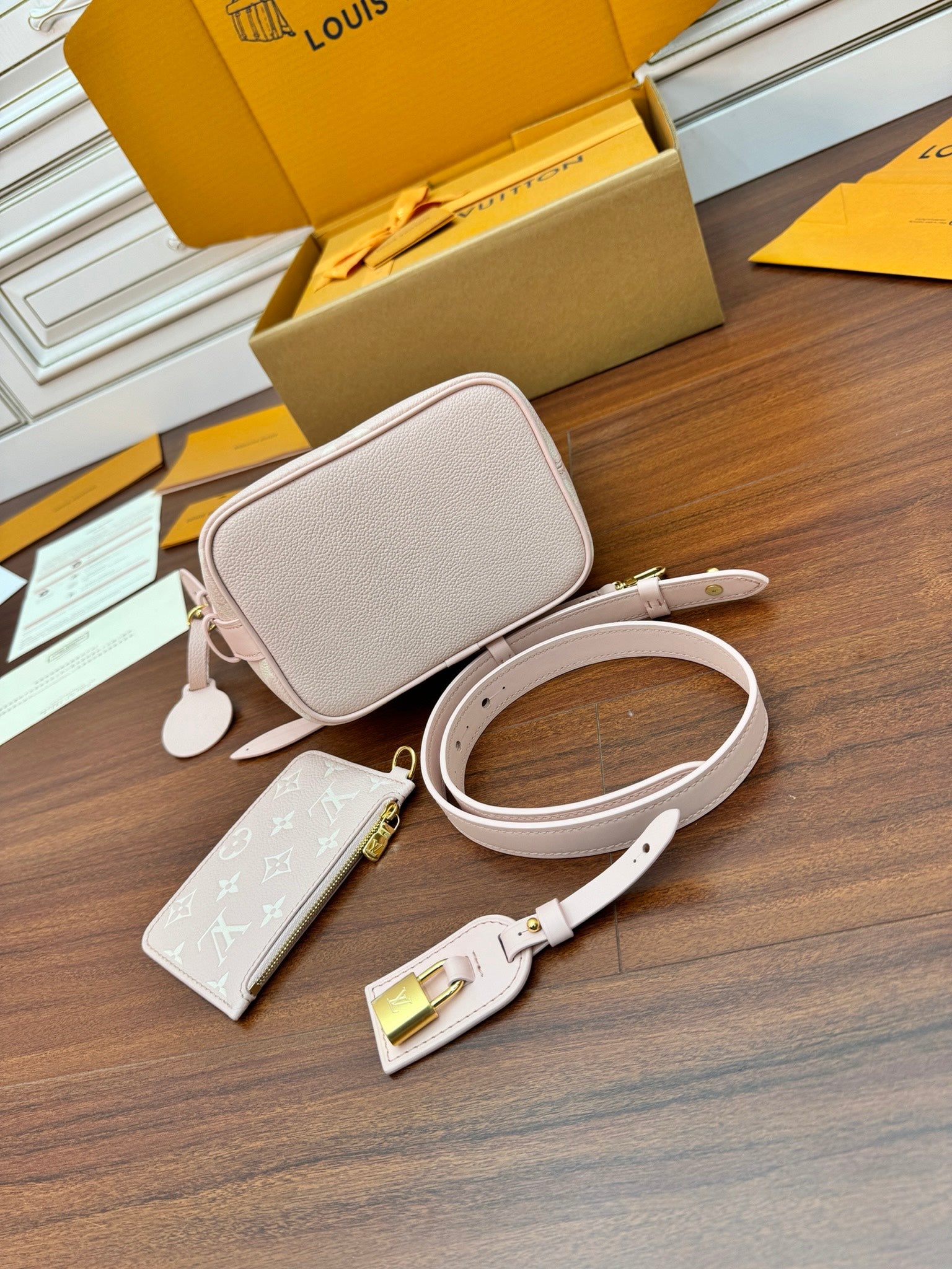 LuxluxHouse Best Quality Bags Best Louis Vuitton Women