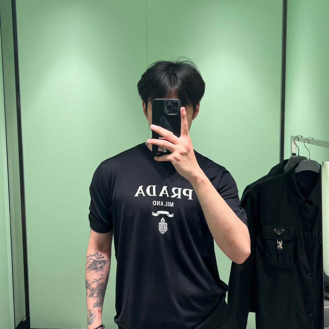 LuxluxHouse Best Quality Clothes T-shirt Prada