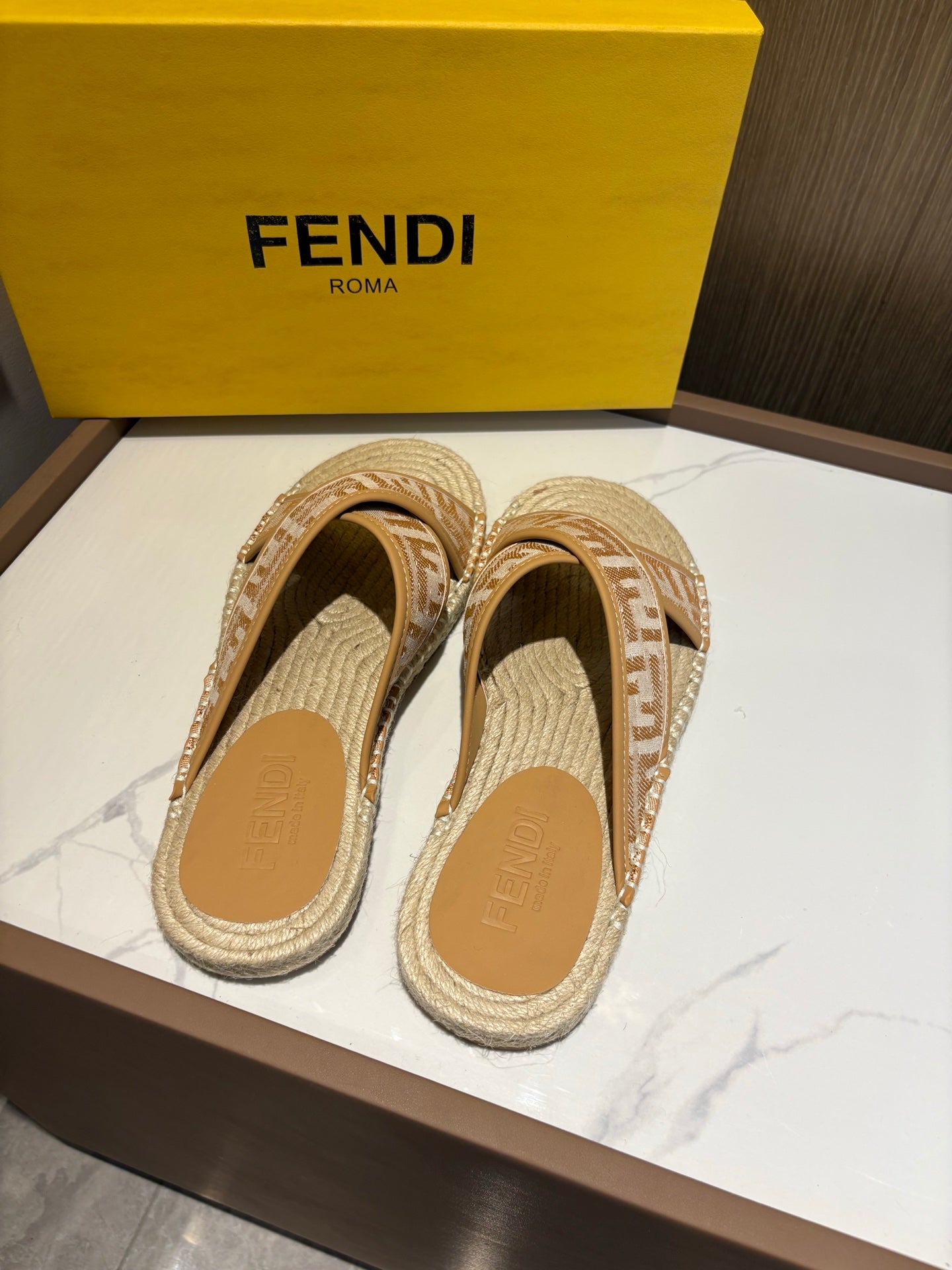 LuxluxHouse Best Quality Sandals Fendi