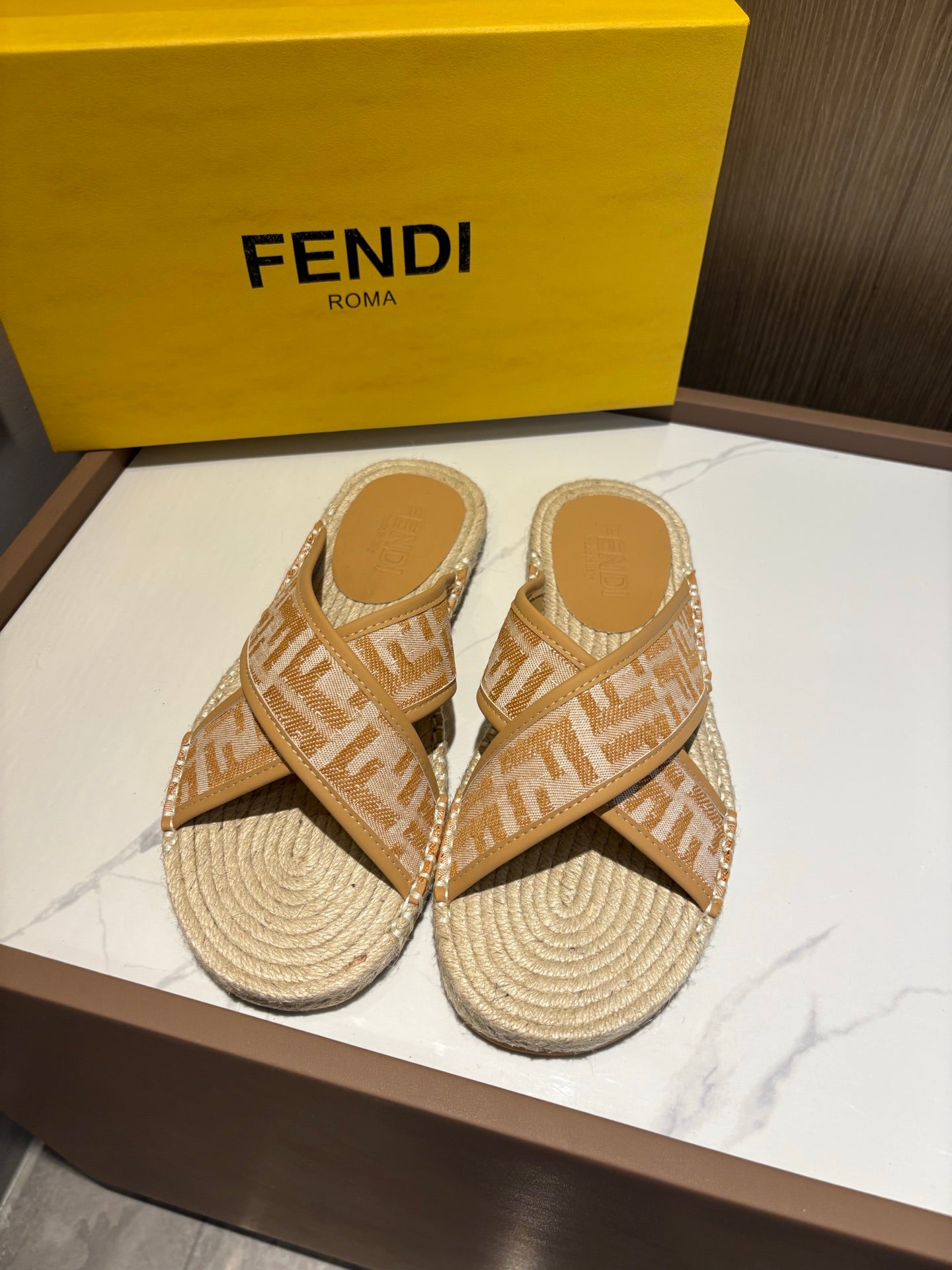 LuxluxHouse Best Quality Sandals Fendi