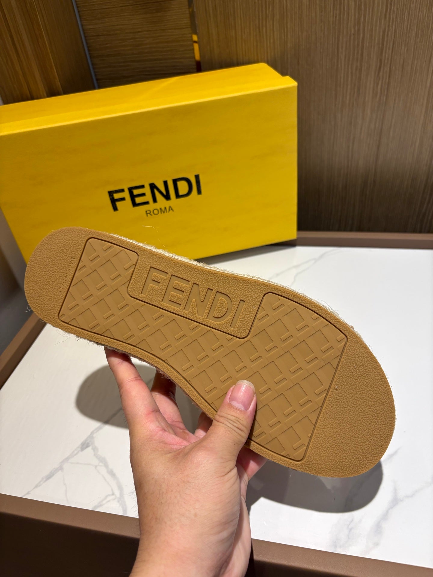 LuxluxHouse Best Quality Sandals Fendi