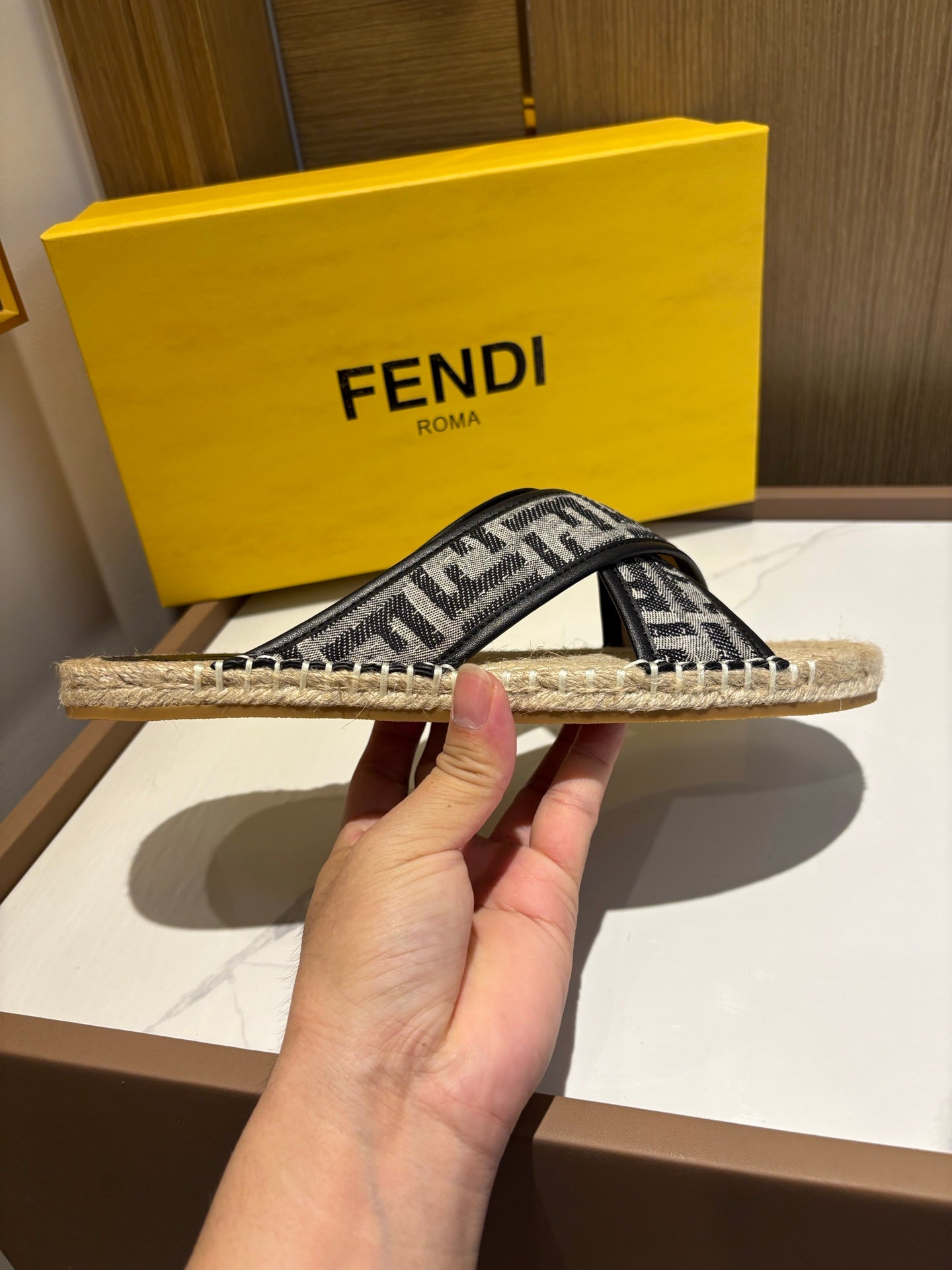 LuxluxHouse Best Quality Sandals Fendi