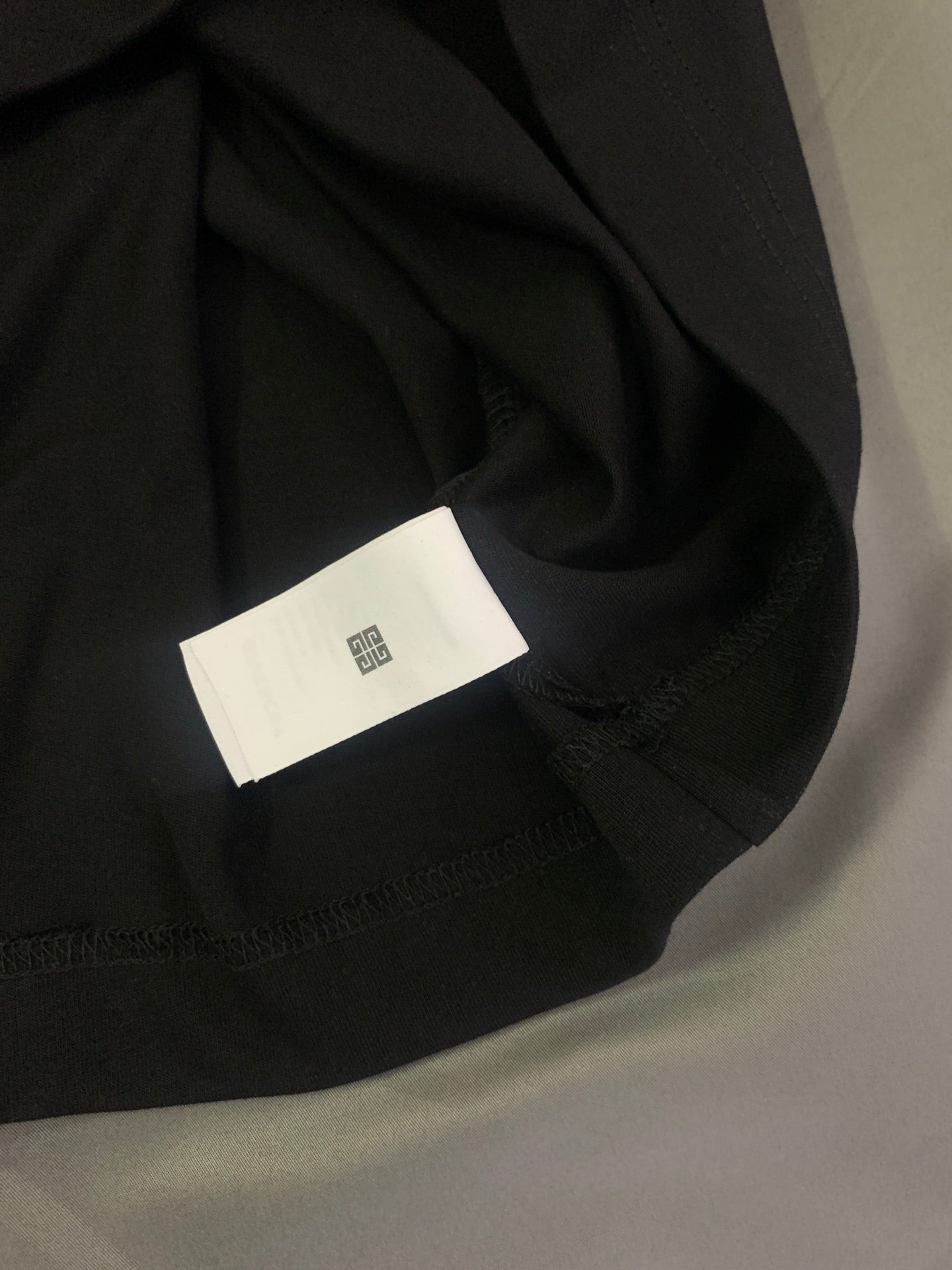 LuxluxHouse Best Quality Clothes Givenchy T-shirt