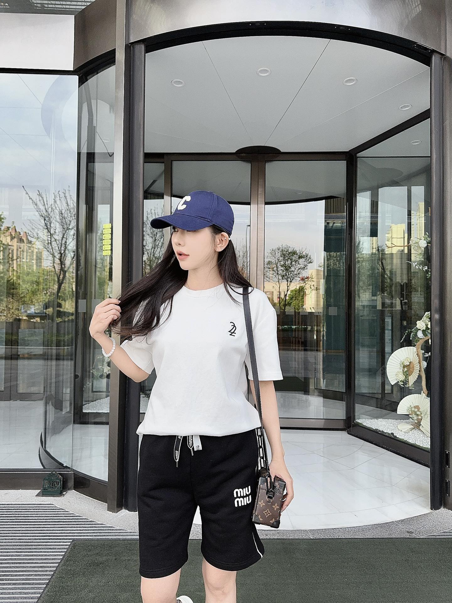 LuxluxHouse Best Quality Clothes Miu Miu Pants