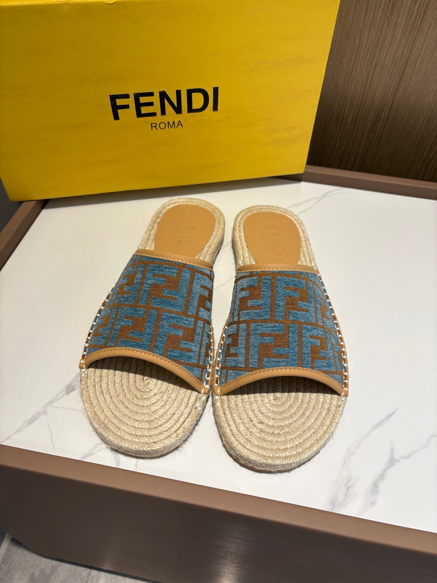 LuxluxHouse Best Quality Sandals Fendi