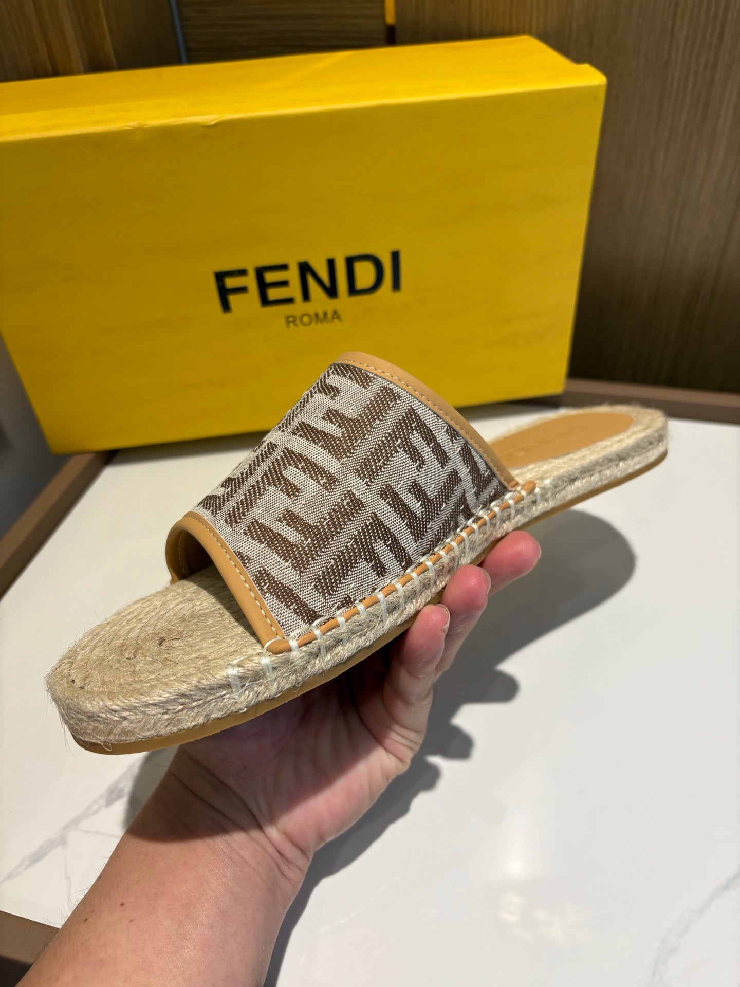 LuxluxHouse Best Quality Sandals Fendi