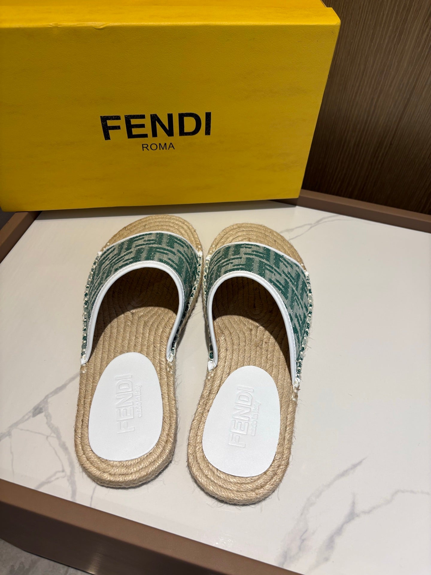 LuxluxHouse Best Quality Sandals Fendi